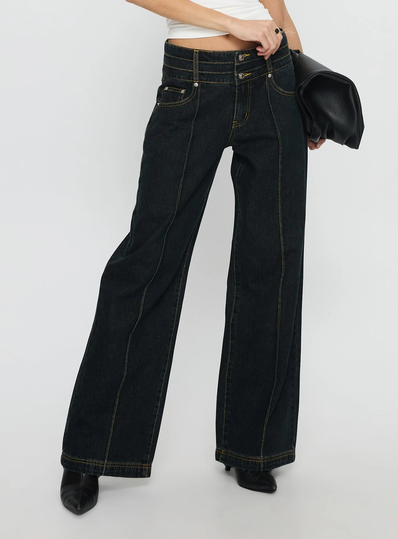 Hannalee Low Rise Wide Leg Jeans Grunge Wash - Image 2