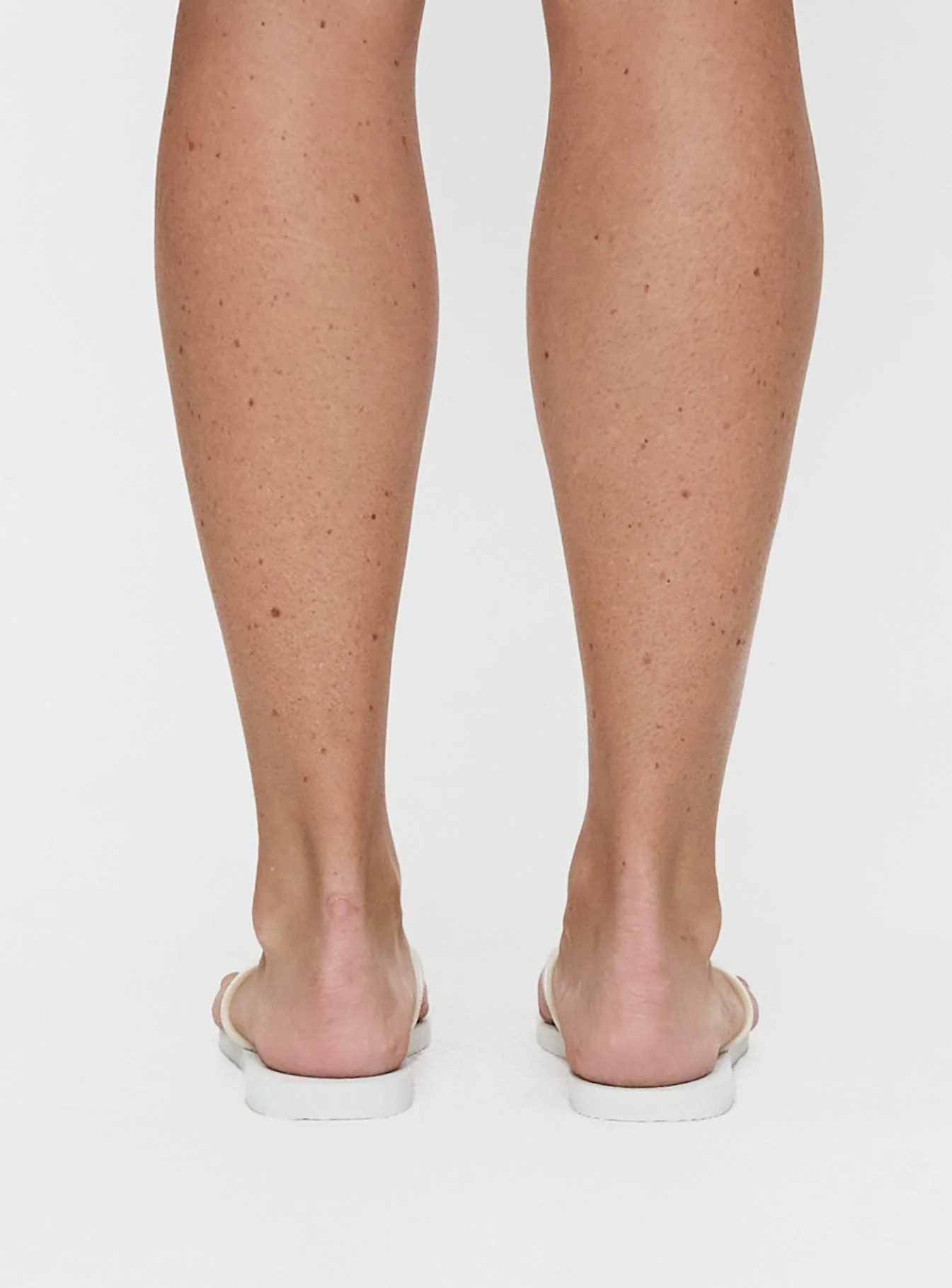 Havaianas Slim Basic Flip Flop Metallic White - Image 4