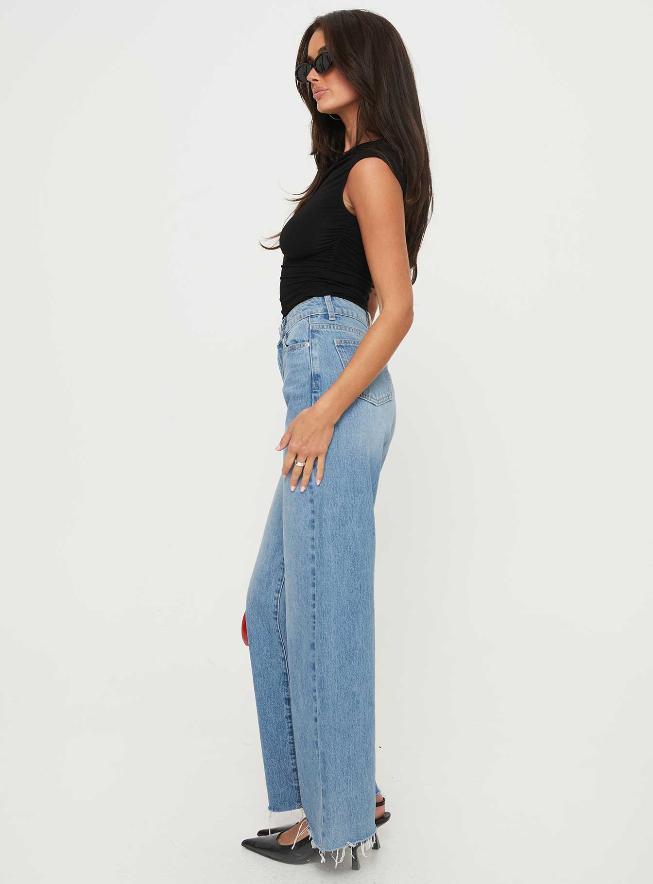 Henesey High Rise Straight Leg Jeans Mid Blue Wash - Image 4