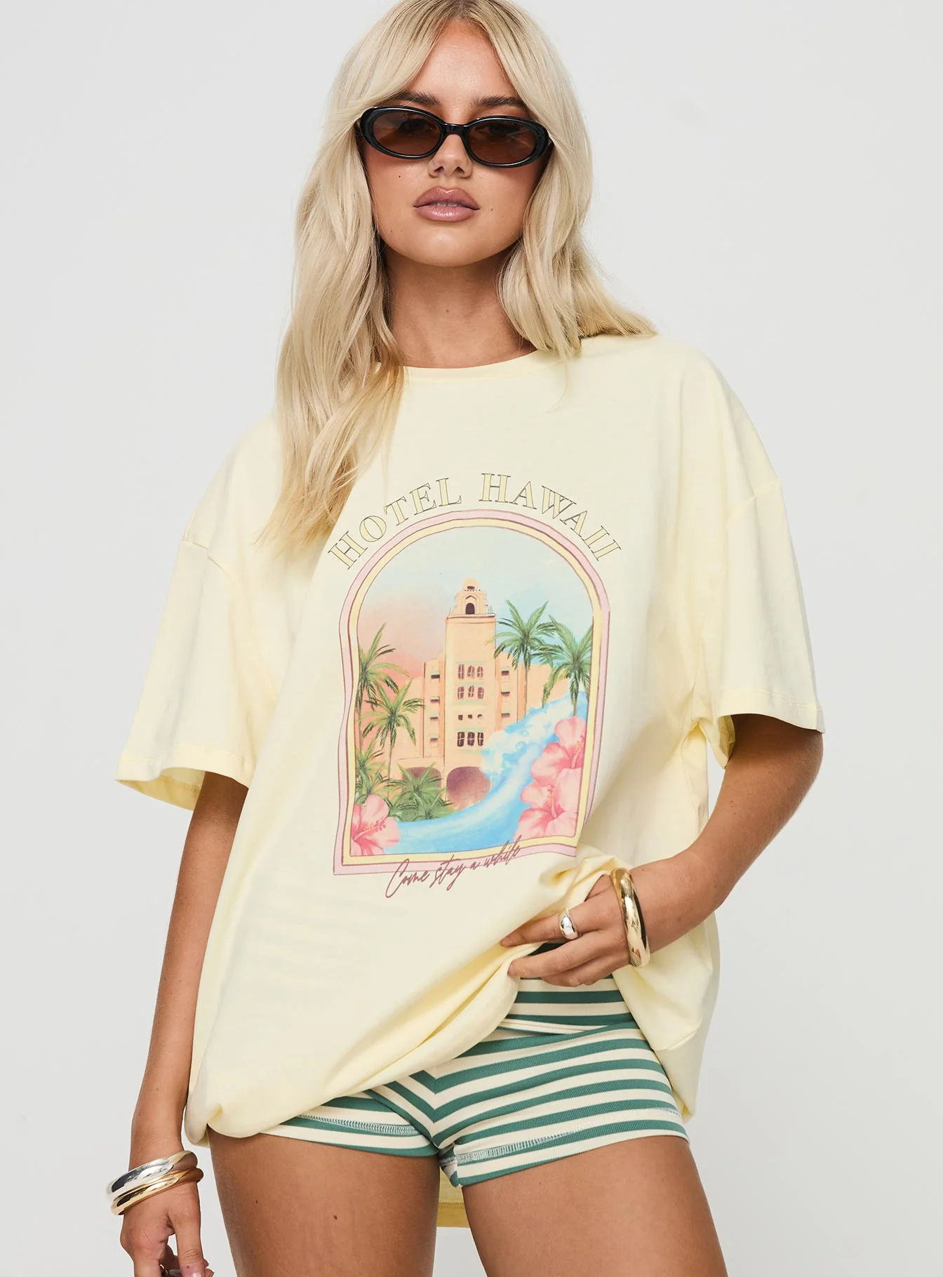 Hotel Hawaii Oversized Tee Yellow - Image 2