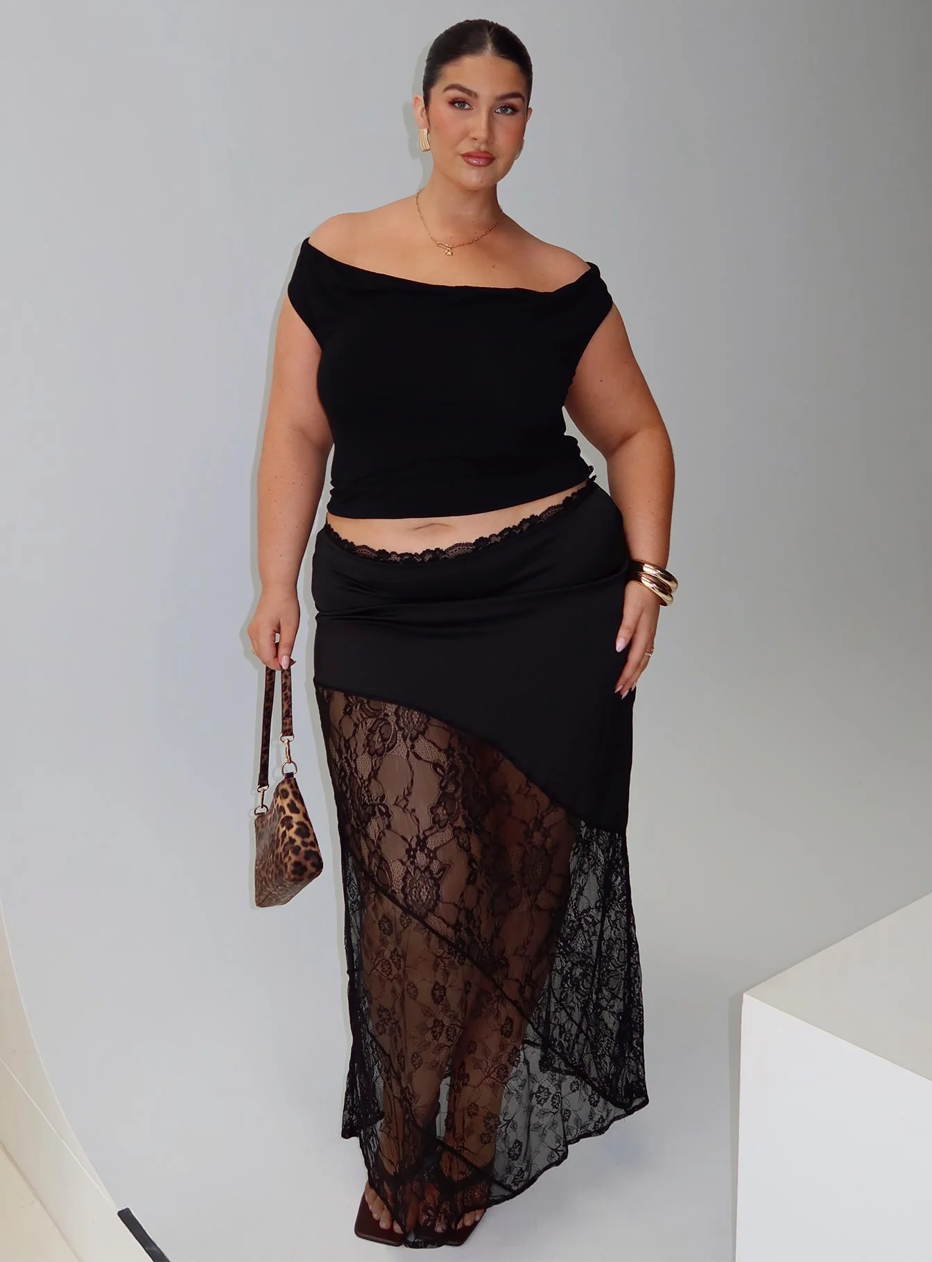 Irina Multi-wear Top Black Curve - Image 8
