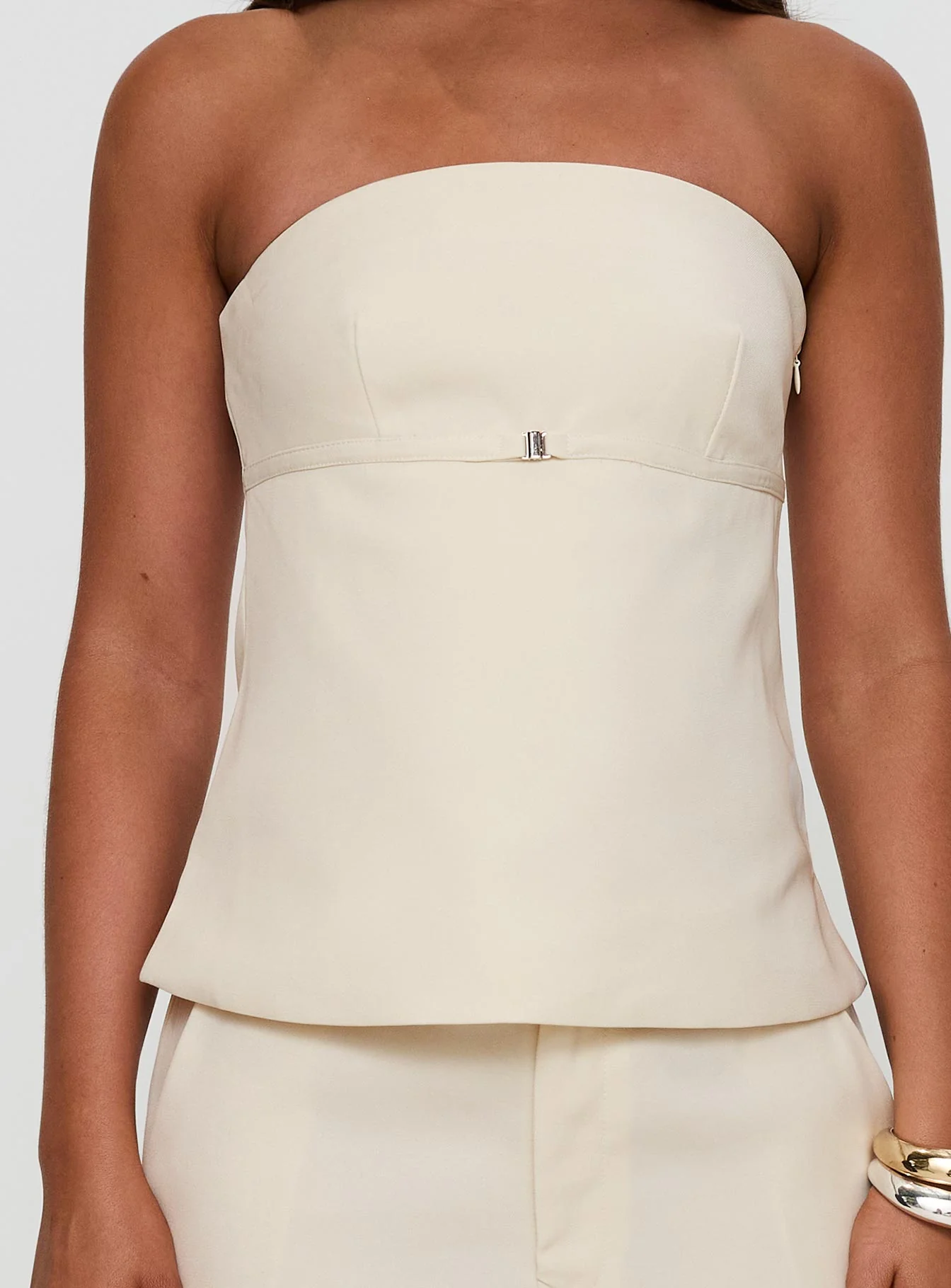 Irresistible Strapless Top Cream - Image 6
