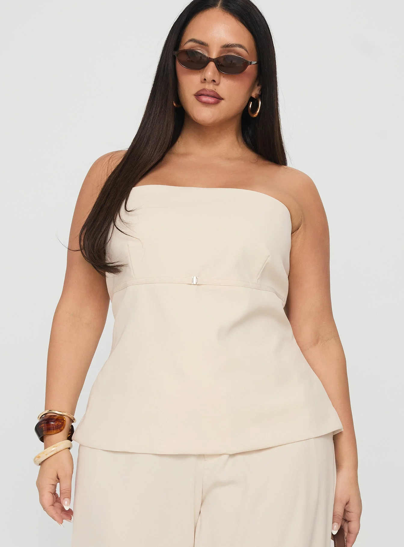 Irresistible Strapless Top Cream Curve - Image 2