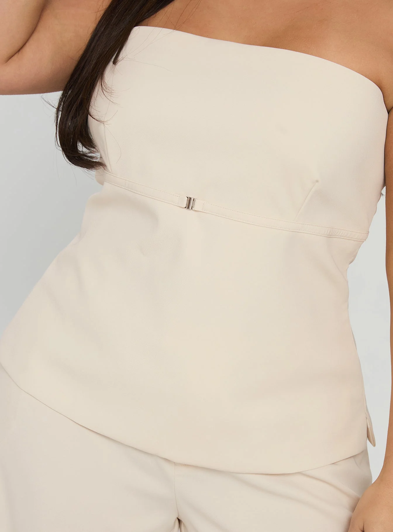 Irresistible Strapless Top Cream Curve - Image 6