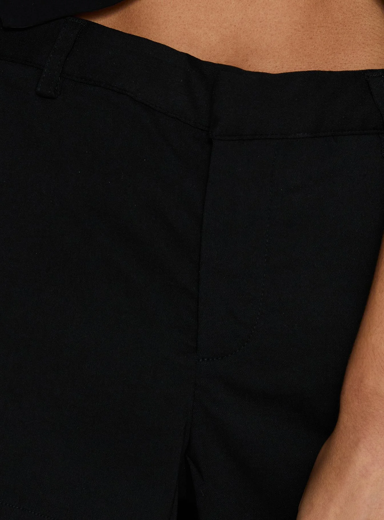 Amzie Tailored Mini Shorts Black - Image 6