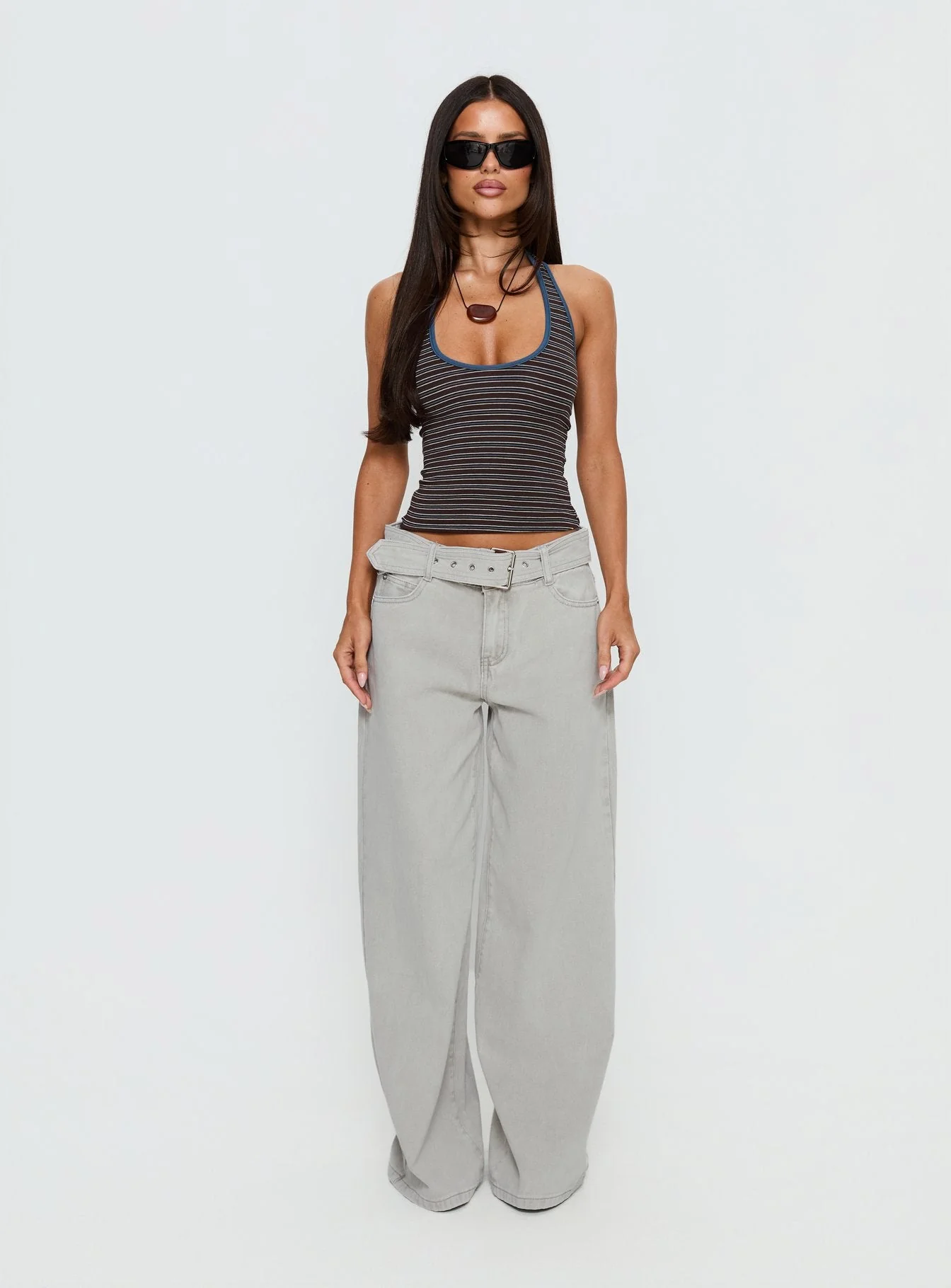 Katlin Mid Rise Wide Leg Buckle Detail Jeans Grey Wash - Image 7
