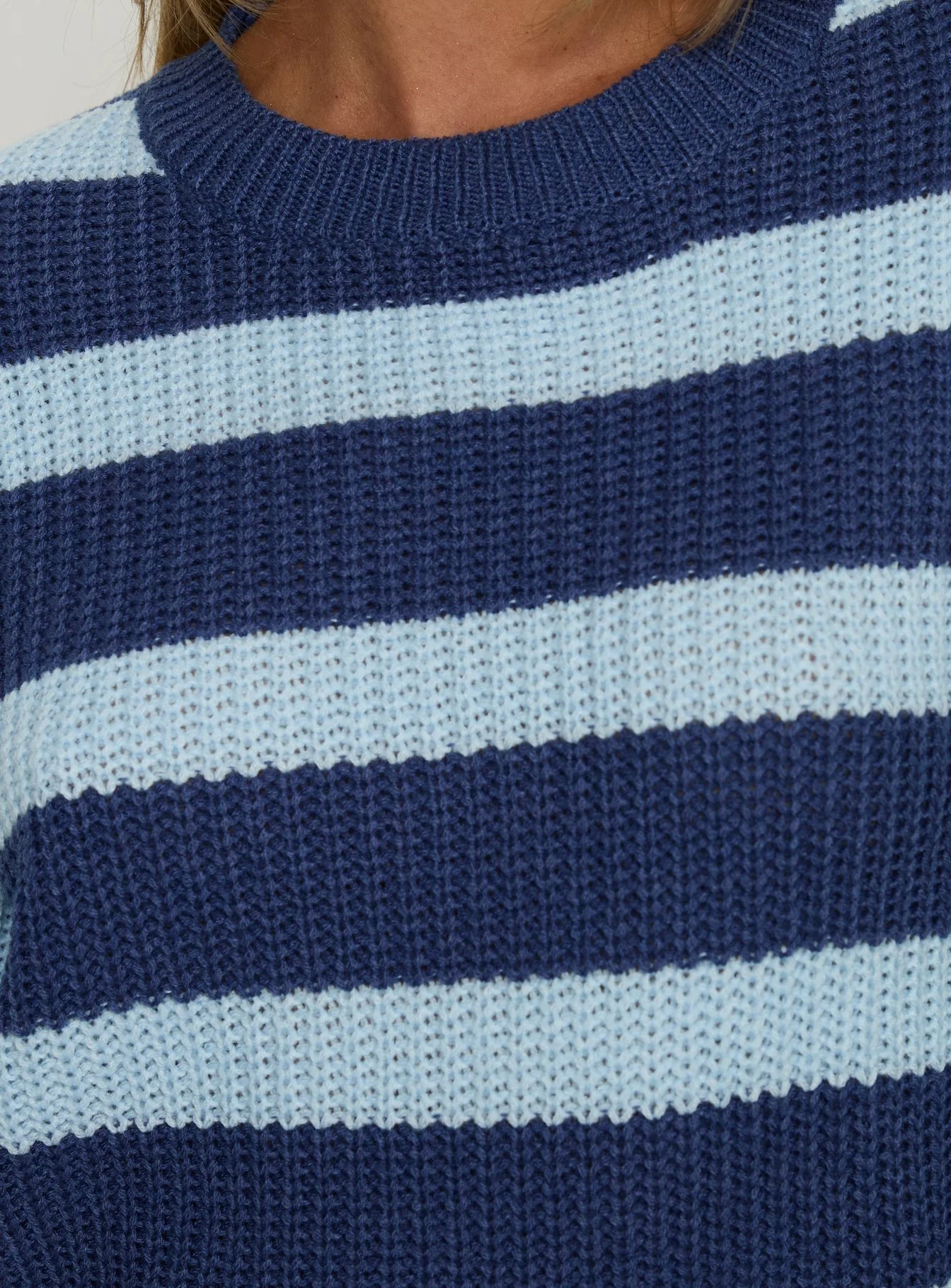 Kealin Crew Neck Knit Sweater Blue Stripe - Image 6