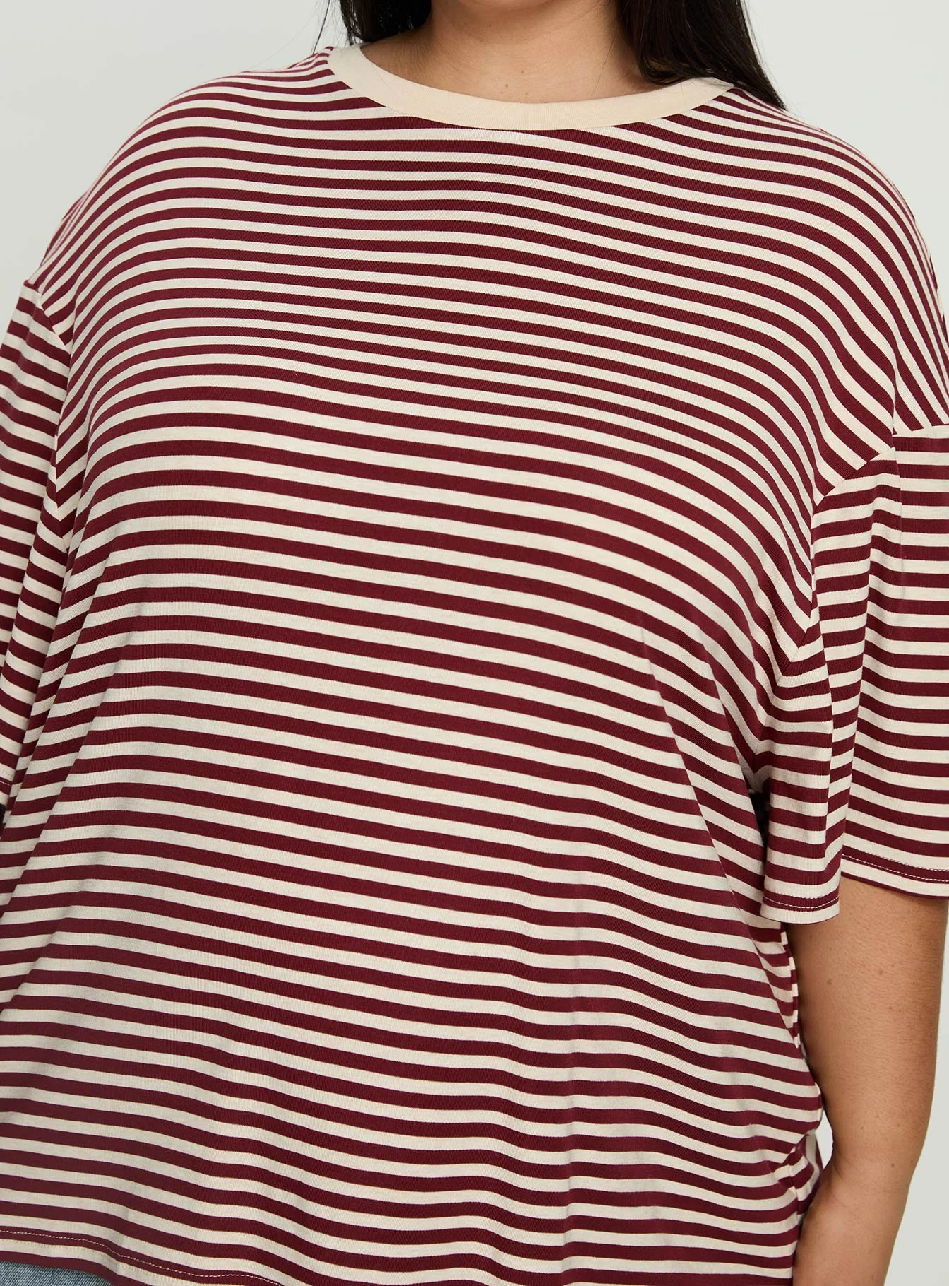 Kieryn Oversized Top Red Stripe Curve - Image 5