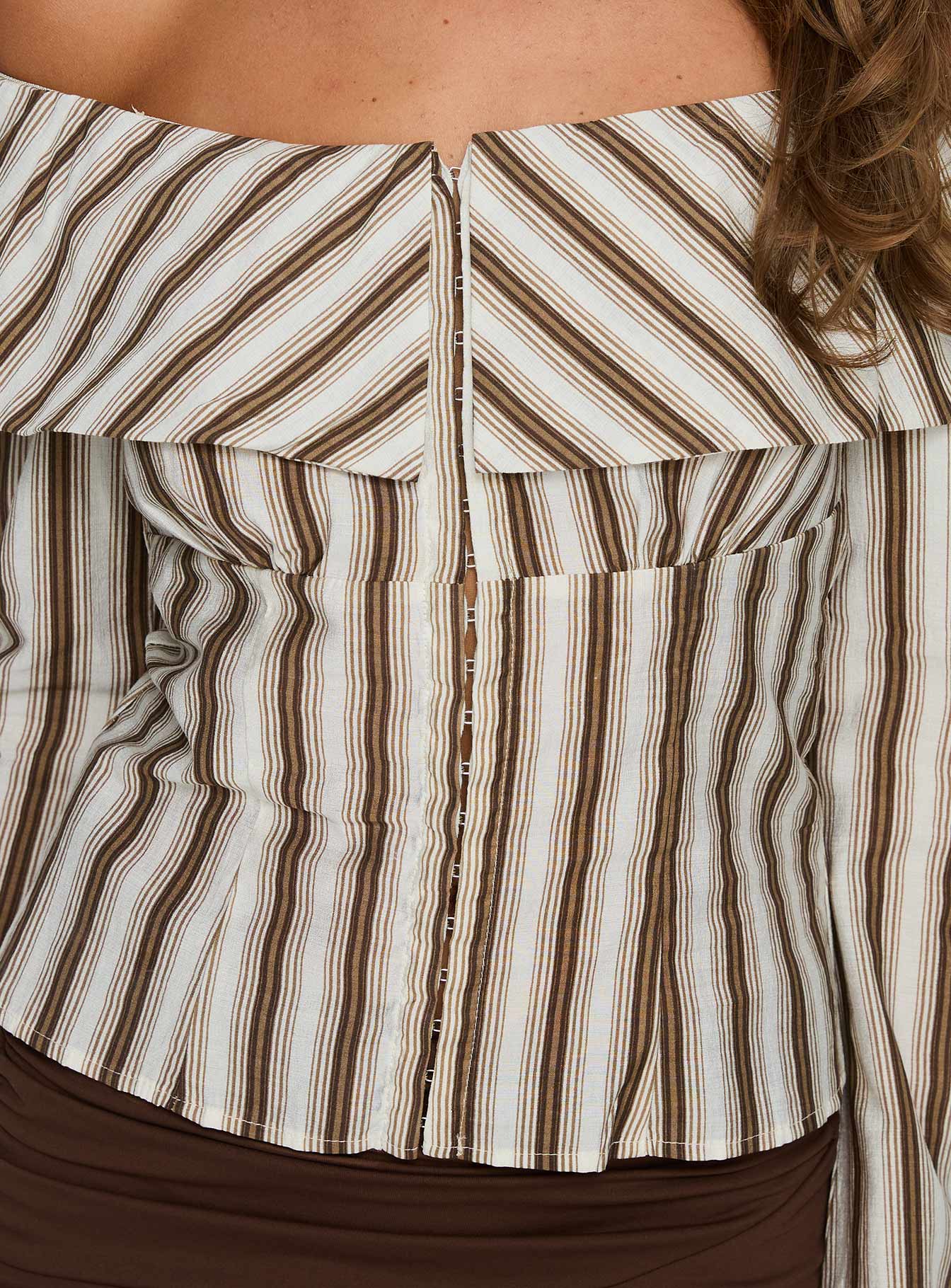 Knockout Off Shoulder Top Brown Stripe - Image 5