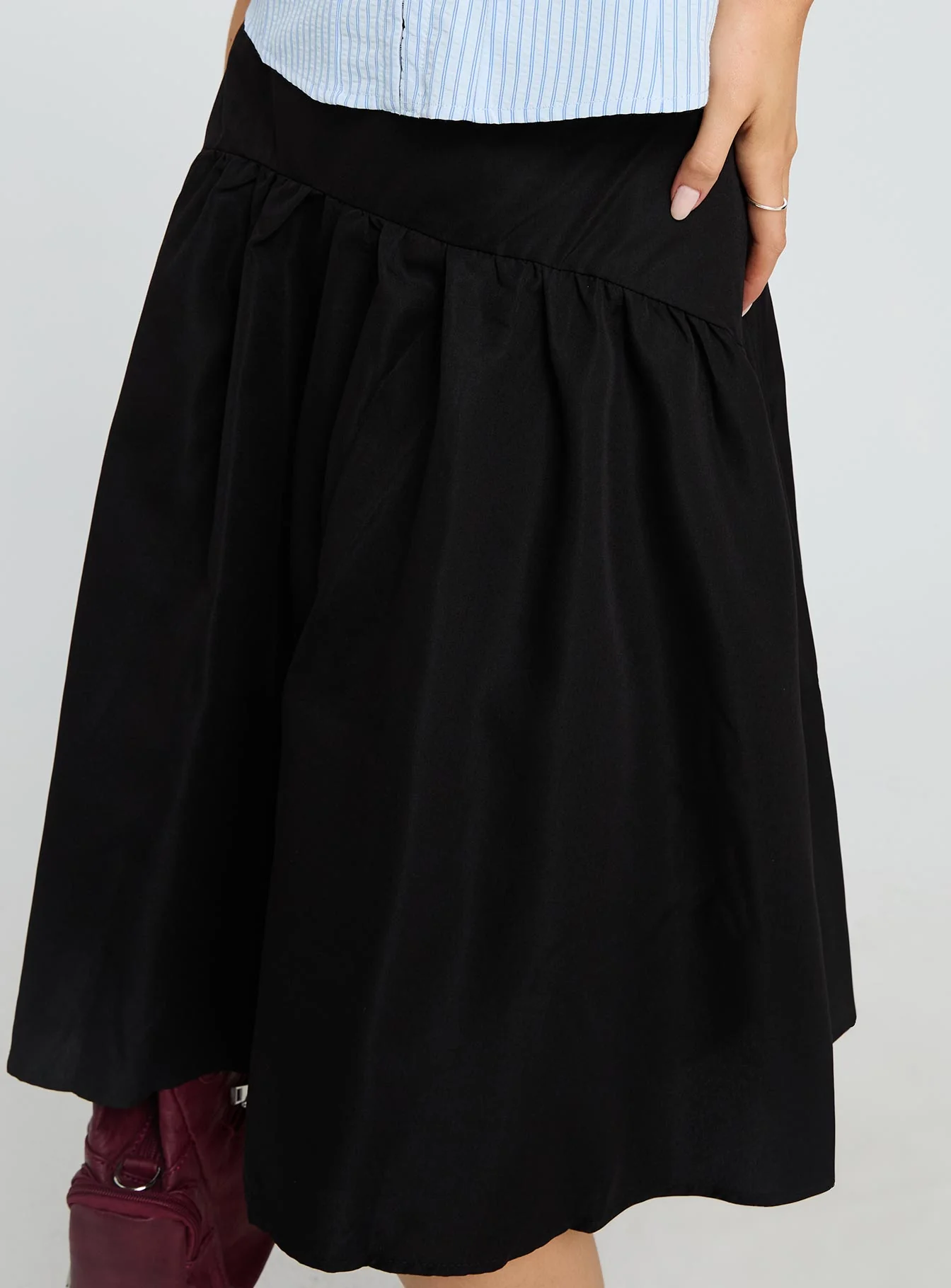 Kodee Midi Skirt Black - Image 6