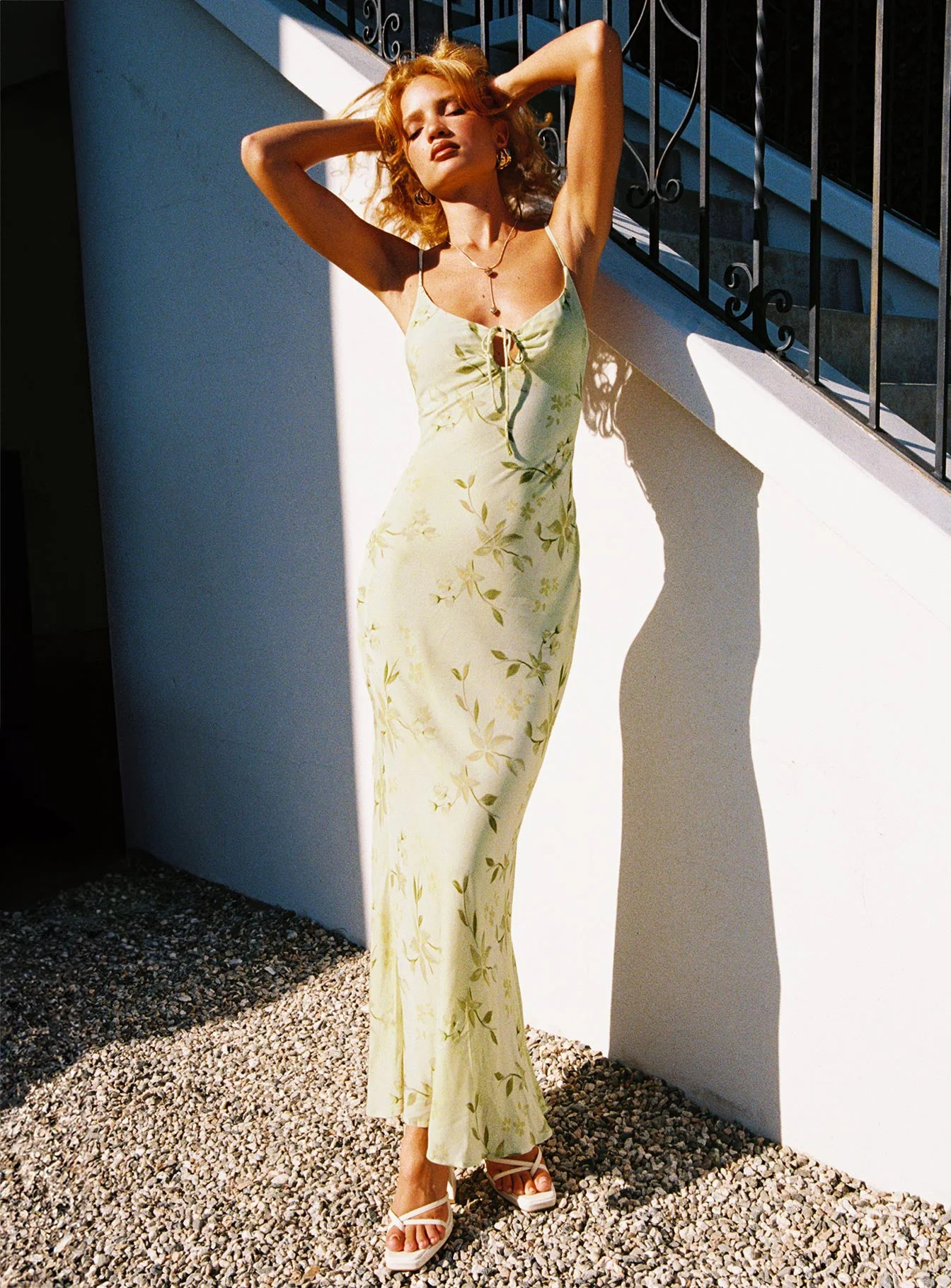 Lauraline Maxi Dress Green / Floral Petite - Image 2