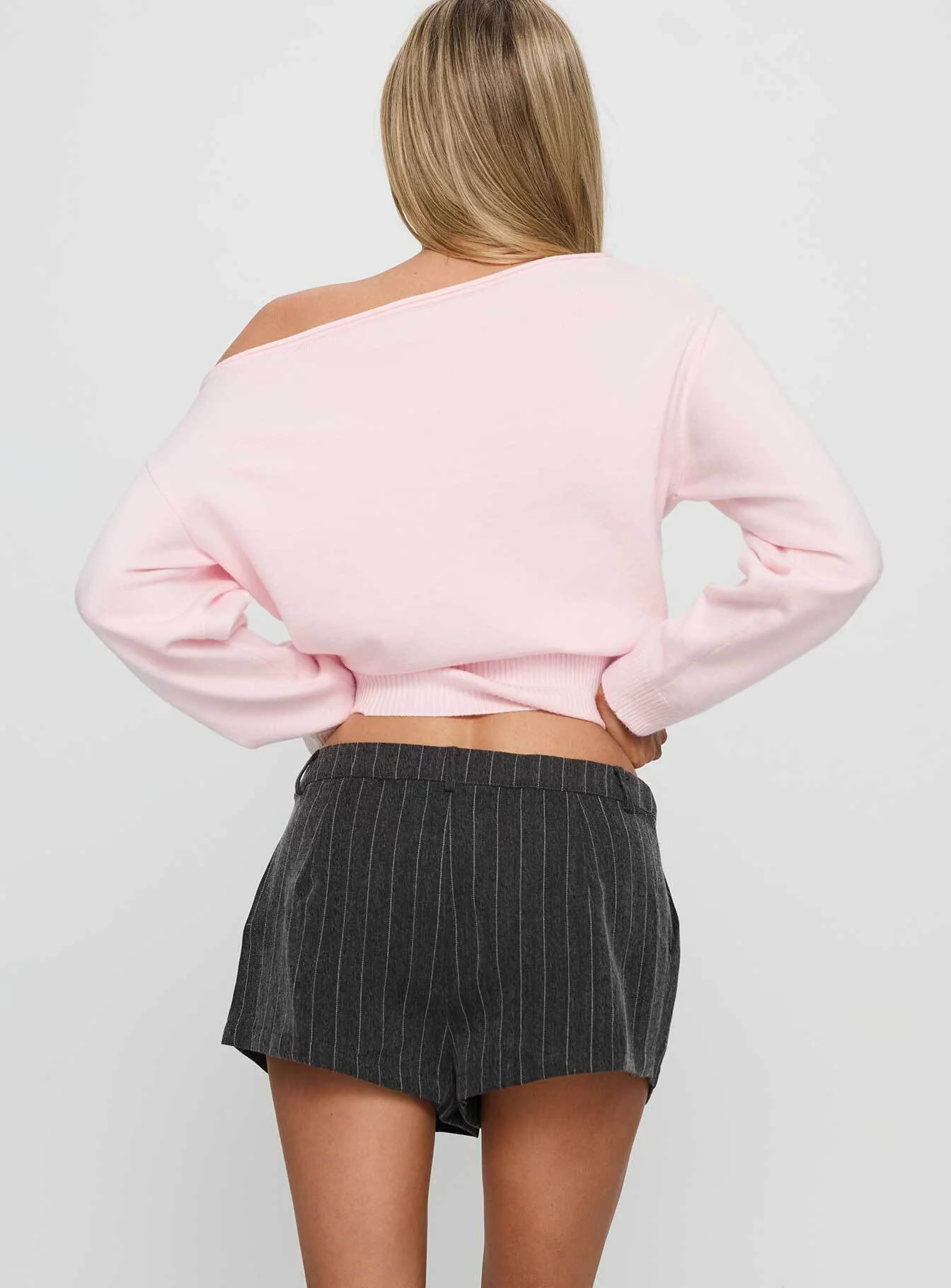 Laurynn Tailored Shorts Grey Pinstripe - Image 5