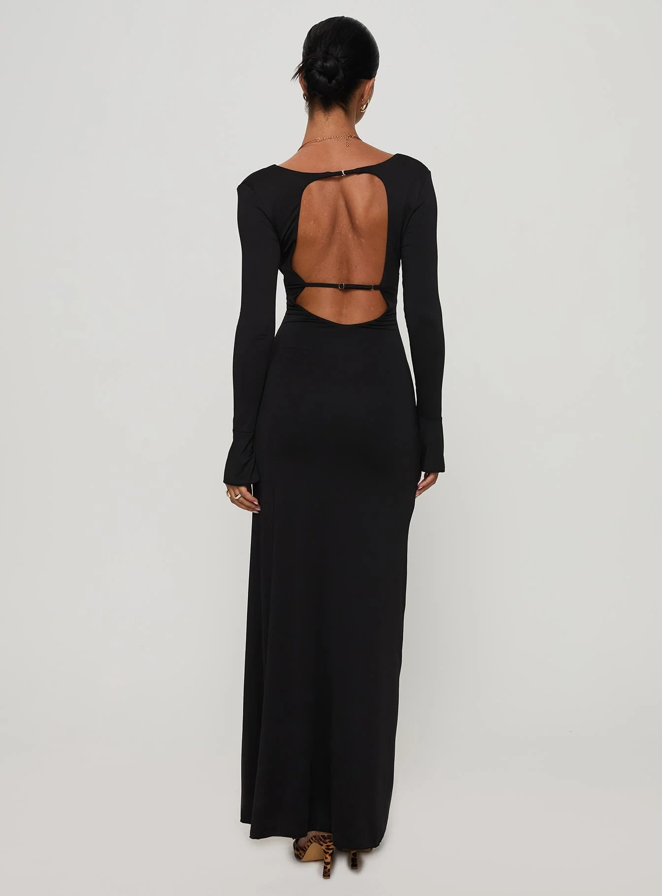 Lezure Plunge Long Sleeve Maxi Dress Black - Image 5