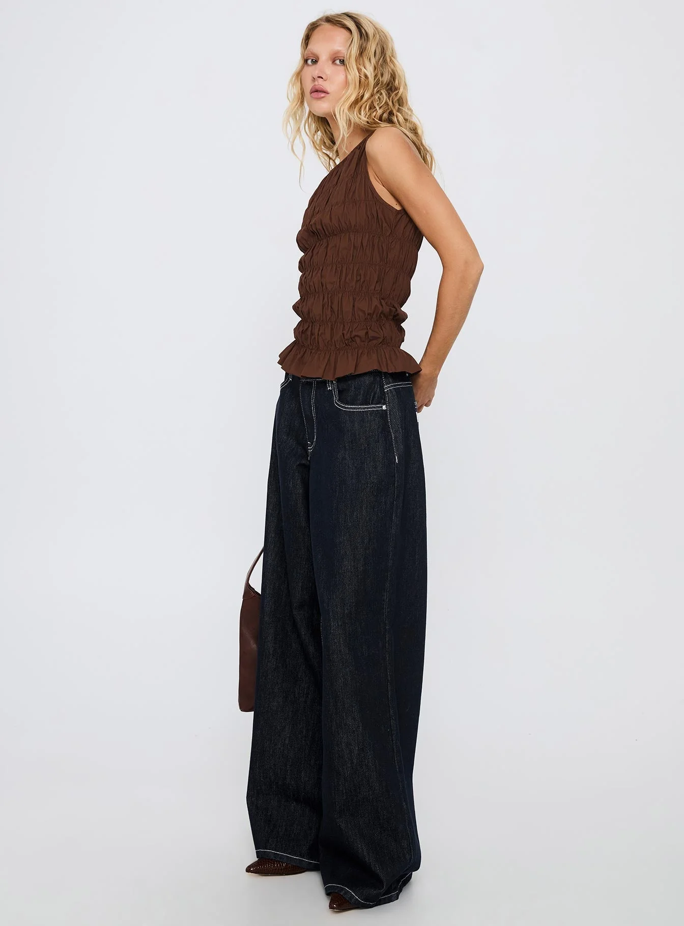 Lierre Low Rise Wide Leg Jeans Dark Blue Wash - Image 4