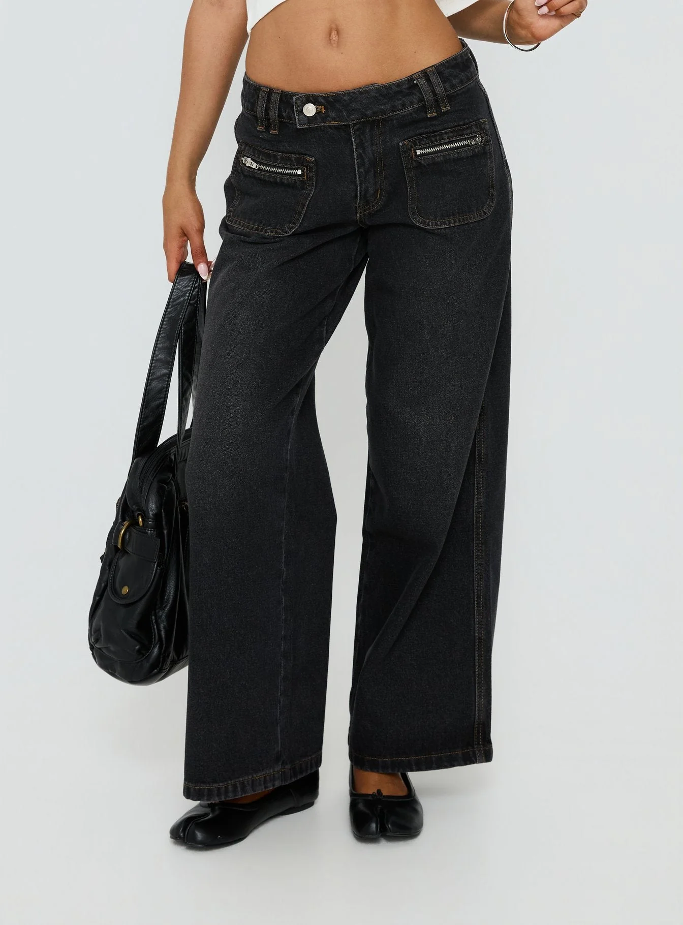 Lifetimes Mid Rise Wide Leg Cargo Jeans Washed Black - Image 2