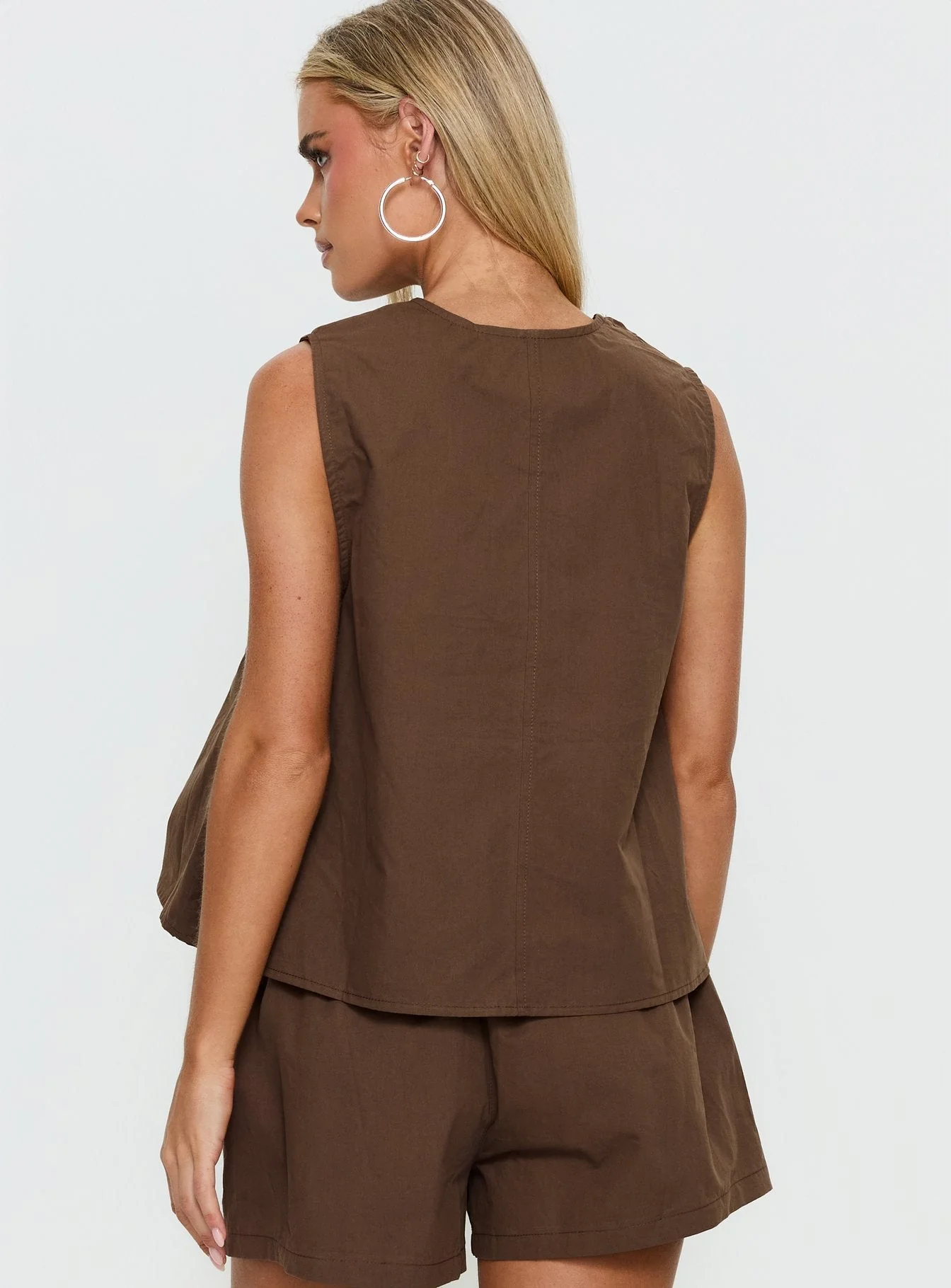 Lindey Sleeveless Top Brown - Image 4