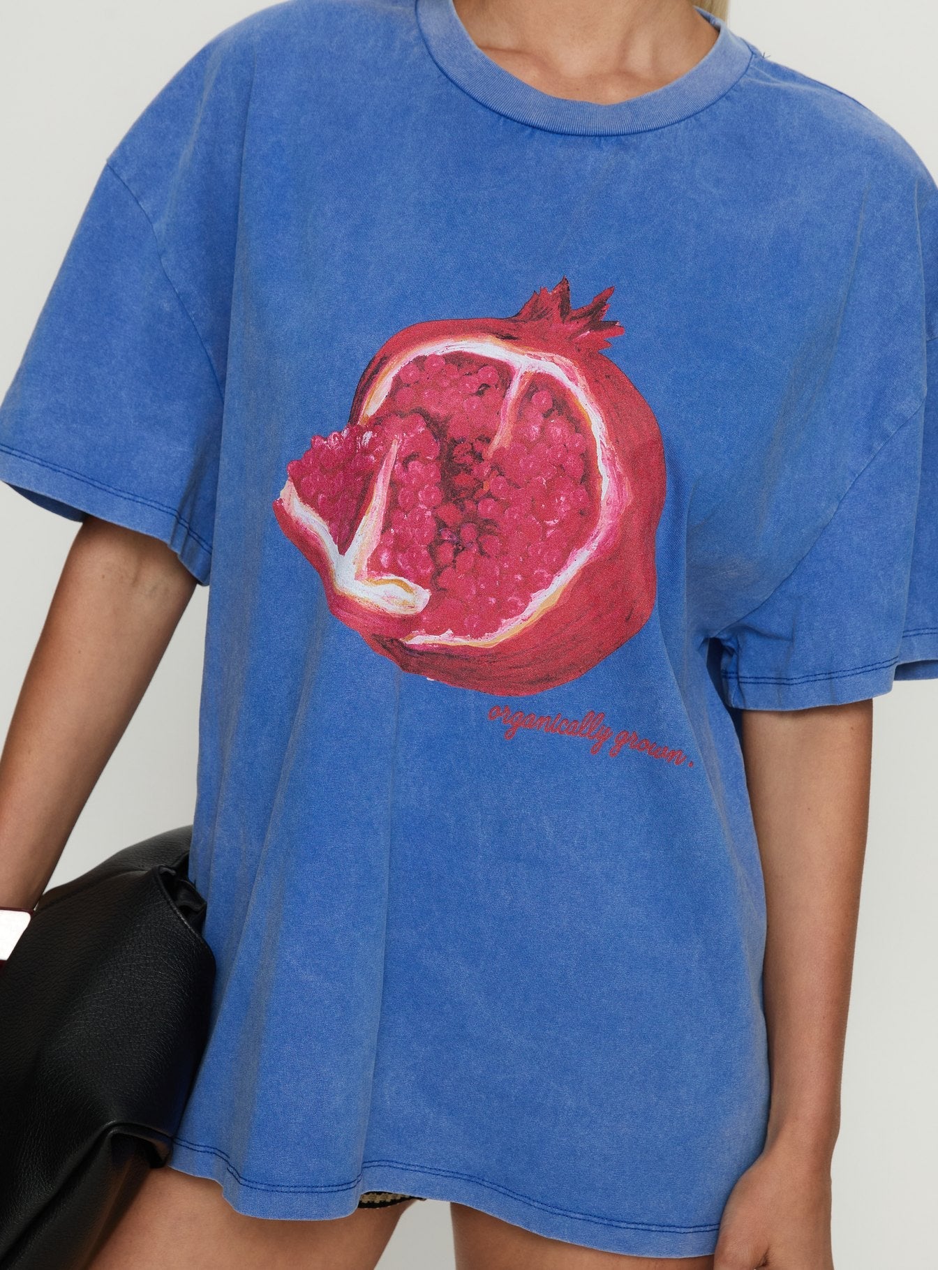 Linsay Oversized Graphic Tee Blue / Pomegranate - Image 6
