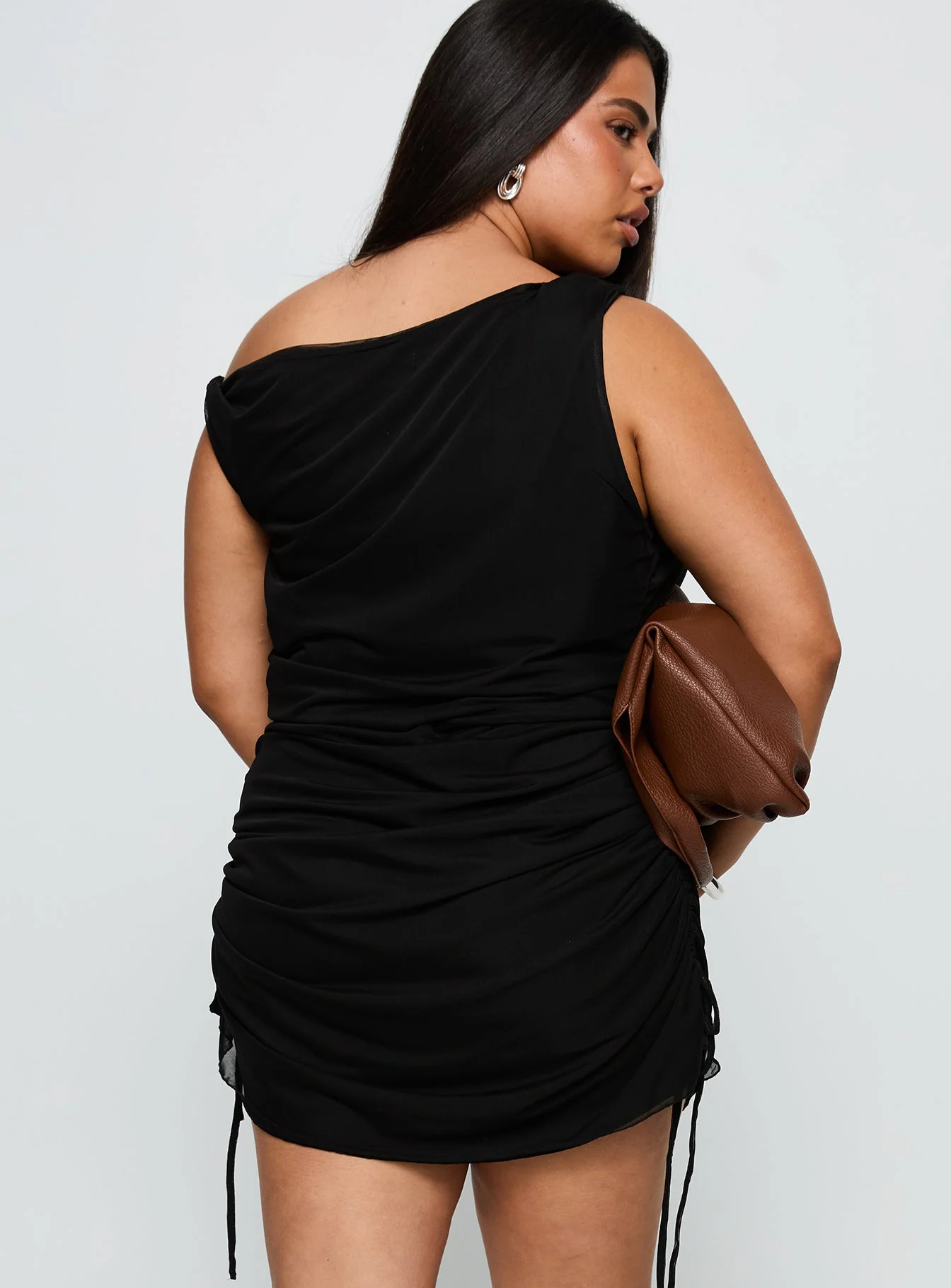 Bella Luna Ruched Mini Dress Black Curve - Image 5