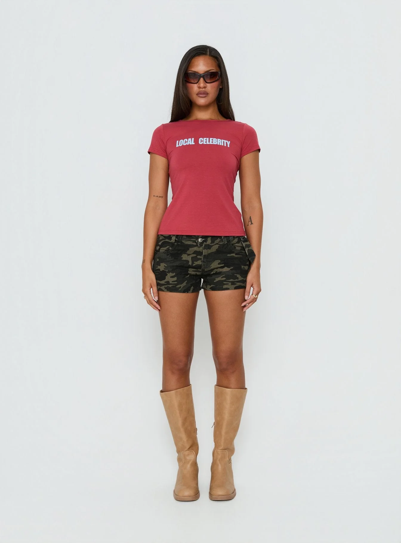 Local Celebrity Graphic Top Washed Red - Image 7
