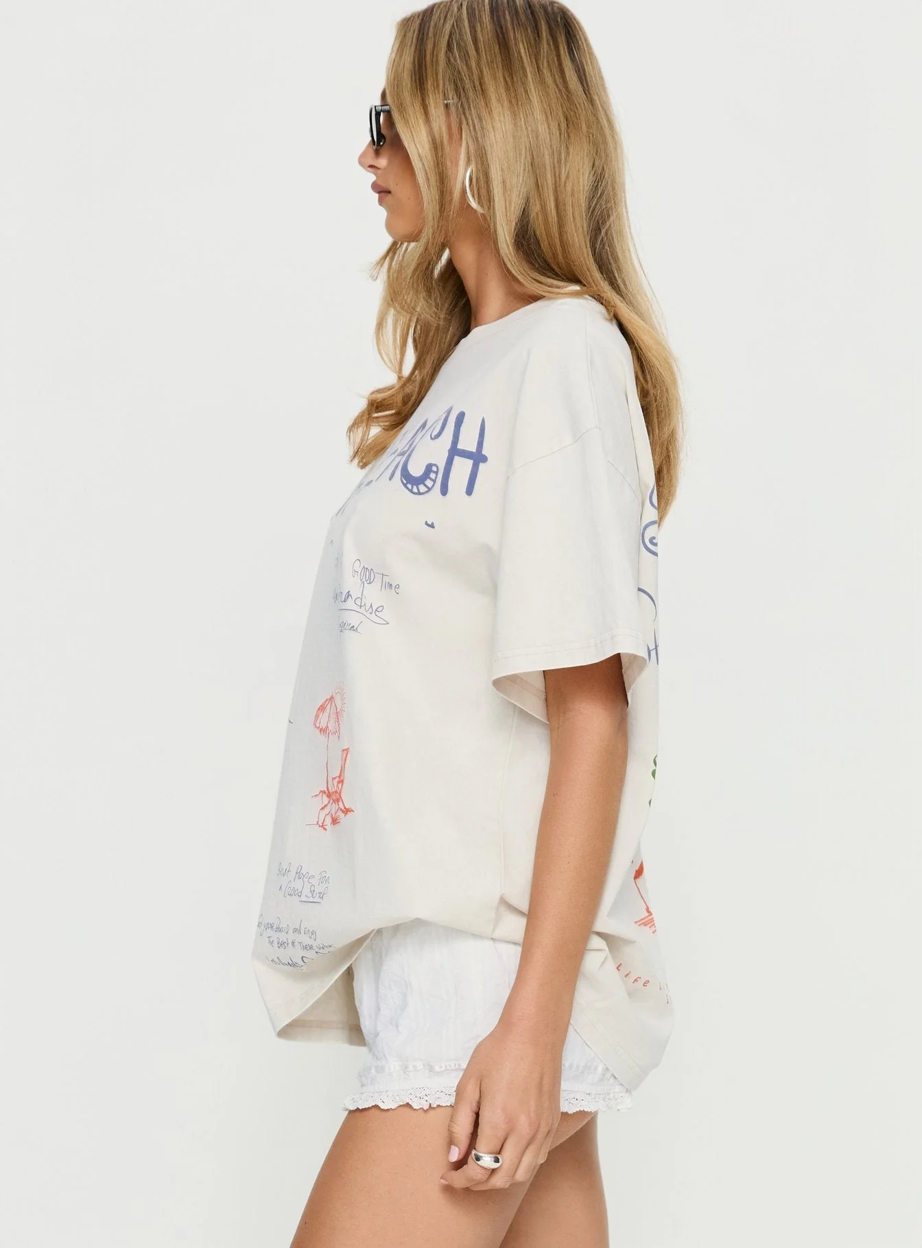 Long Beach Oversized Graphic Top Cream - Image 4