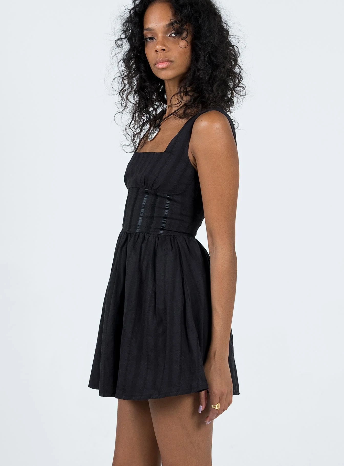 Lorinda Mini Dress Black - Image 4
