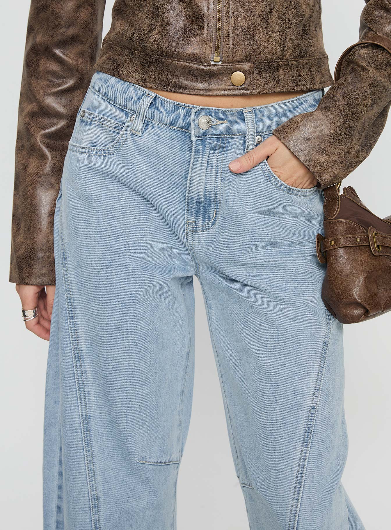 Lost Track Mid Rise Barrel Leg Jeans Ice Wash - Image 6