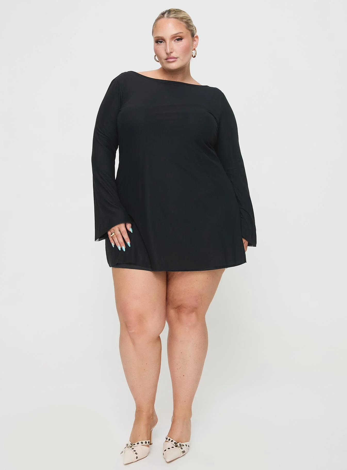 Lukea Long Sleeve Mini Dress Black Curve - Image 2
