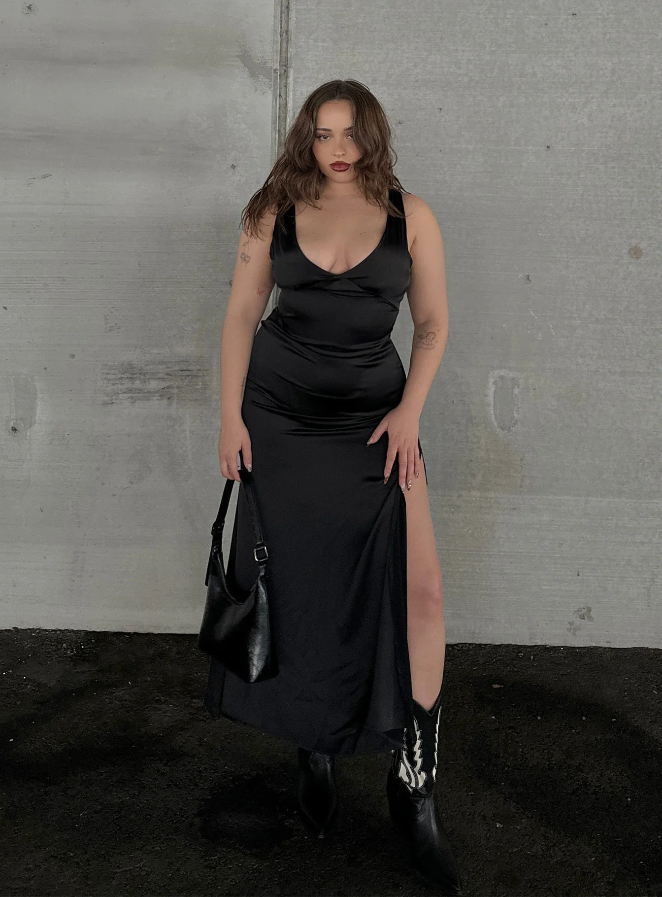 Lynsey Midi Dress Black - Image 8