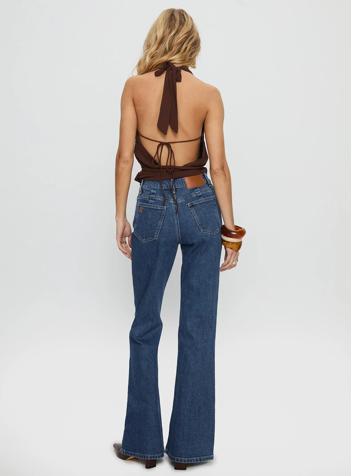 Magic Mirror Mid Rise Bootleg Jeans Mid Blue Wash - Image 5