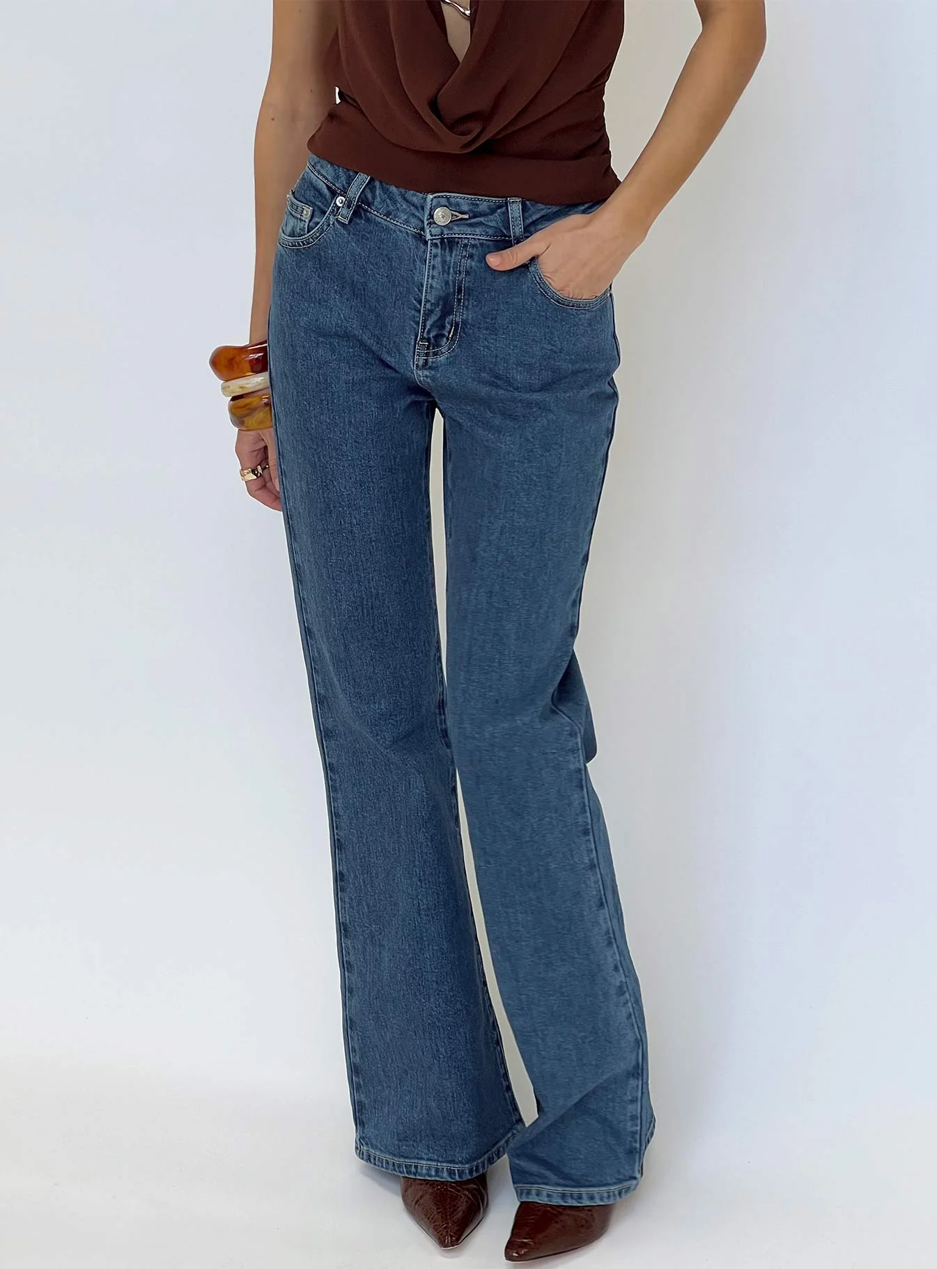 Magic Mirror Mid Rise Bootleg Jeans Mid Blue Wash - Image 8