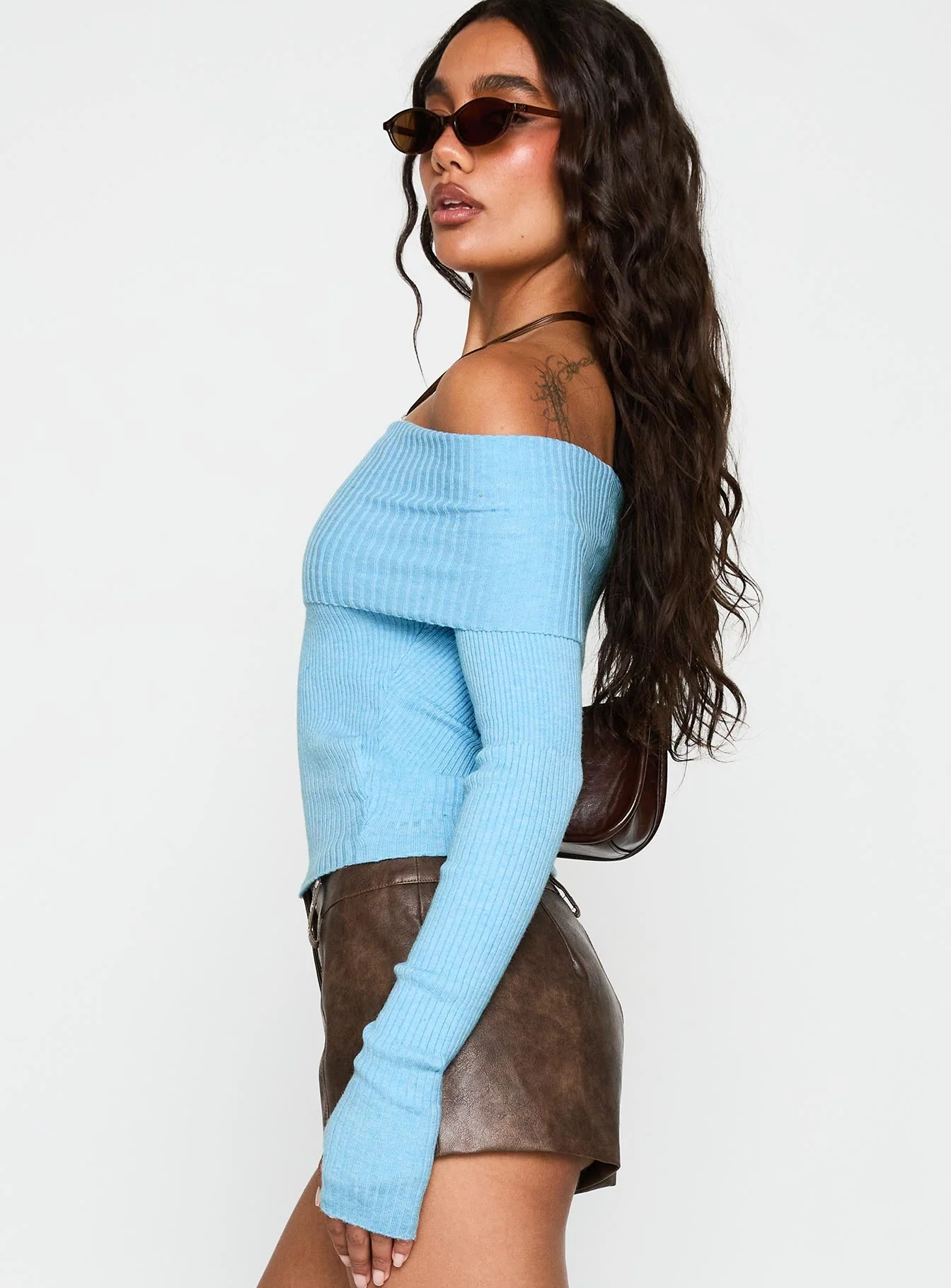 Morley Off Shoulder Sweater Blue - Image 4