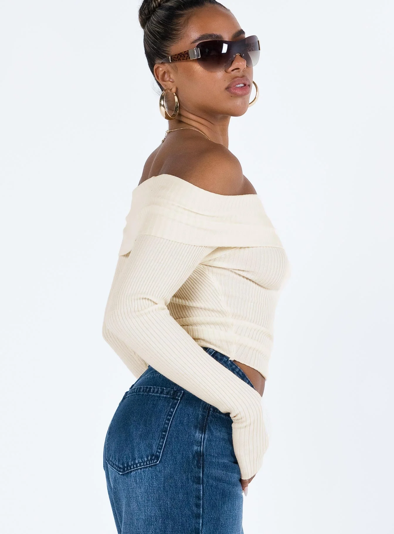 Morley Off Shoulder Sweater Cream - Image 4