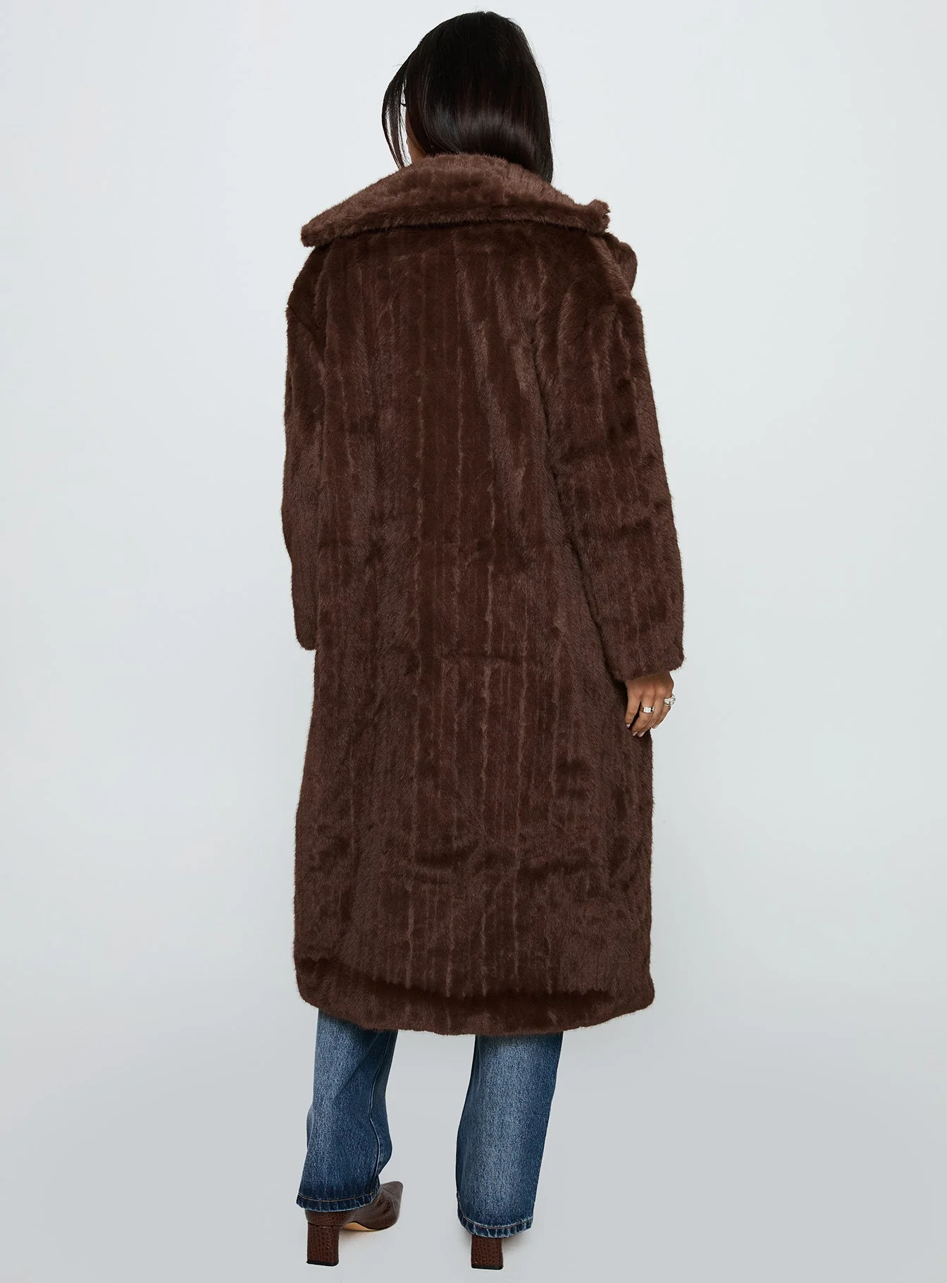 Moss Faux Fur Coat Chocolate - Image 5