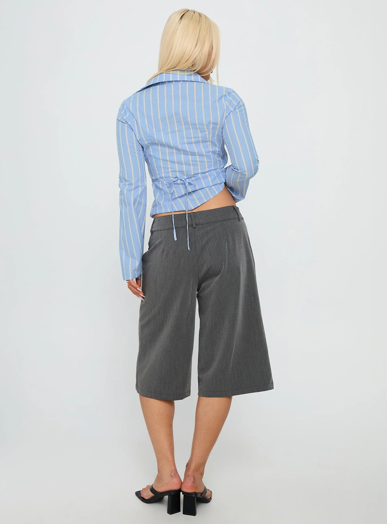Munro Tailored Longline Shorts Grey - Image 5