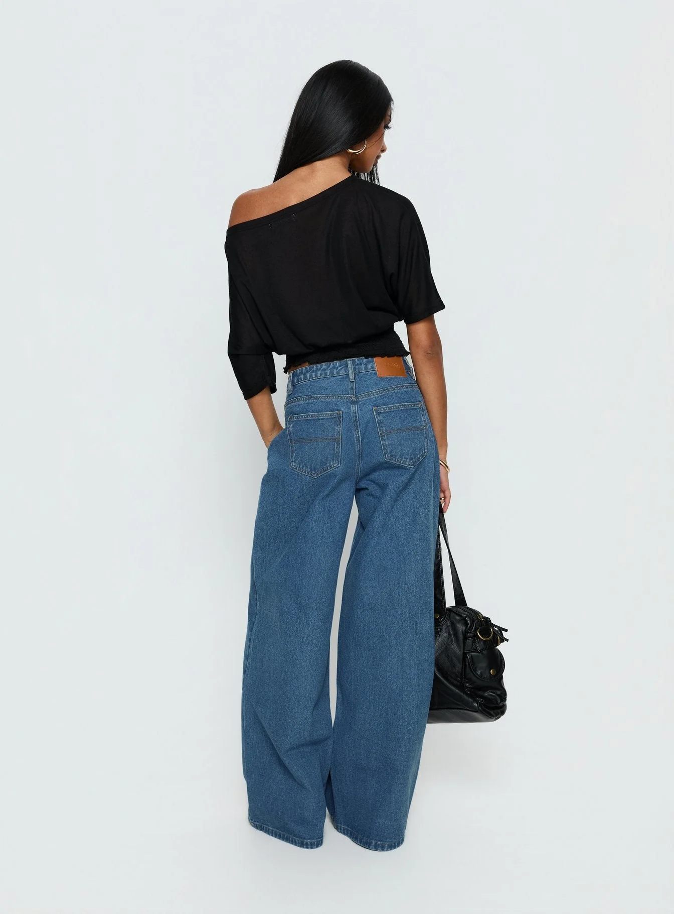 Naylor Mid Rise Wide Leg Jeans Mid Blue Wash - Image 5
