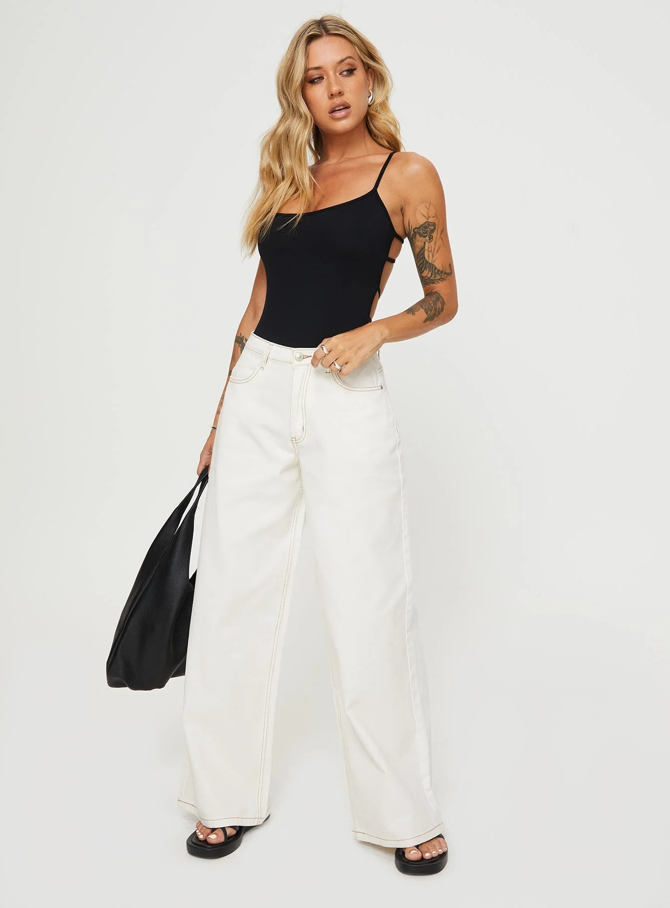 Naylor Mid Rise Wide Leg Jeans Cream - Image 3