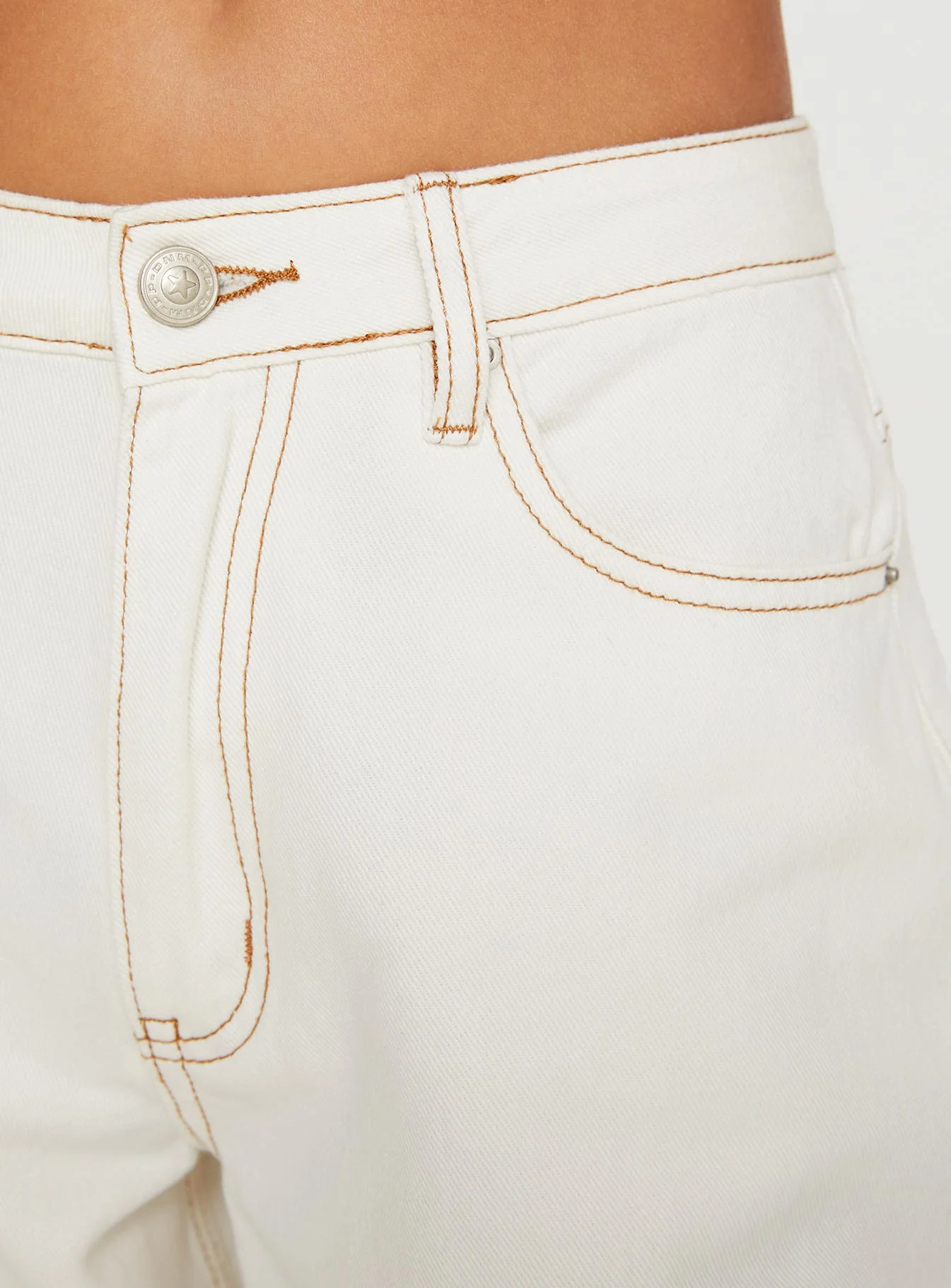 Naylor Mid Rise Wide Leg Jeans Cream Petite - Image 6