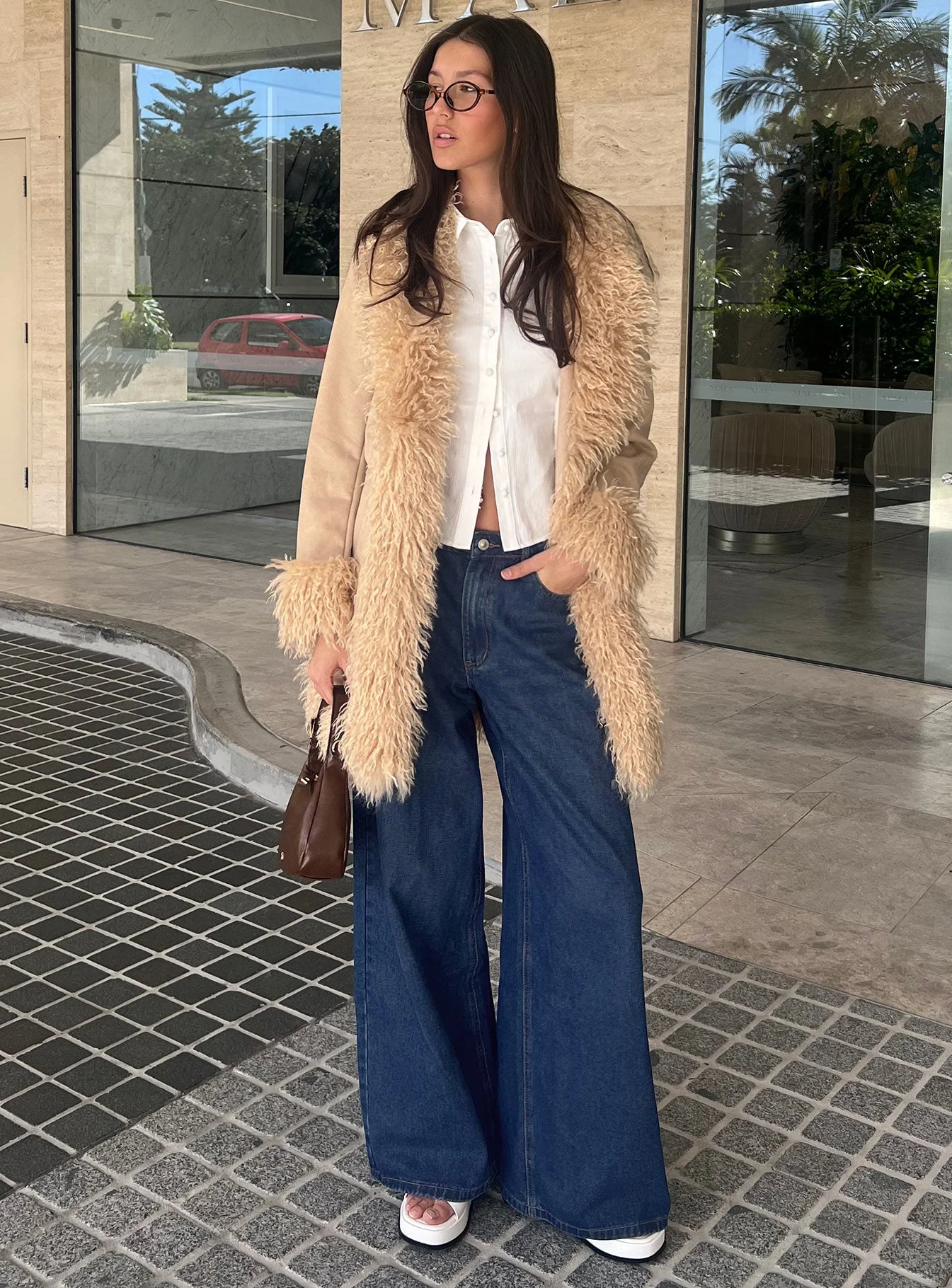 Naylor Mid Rise Wide Leg Jeans Mid Blue Denim - Image 10