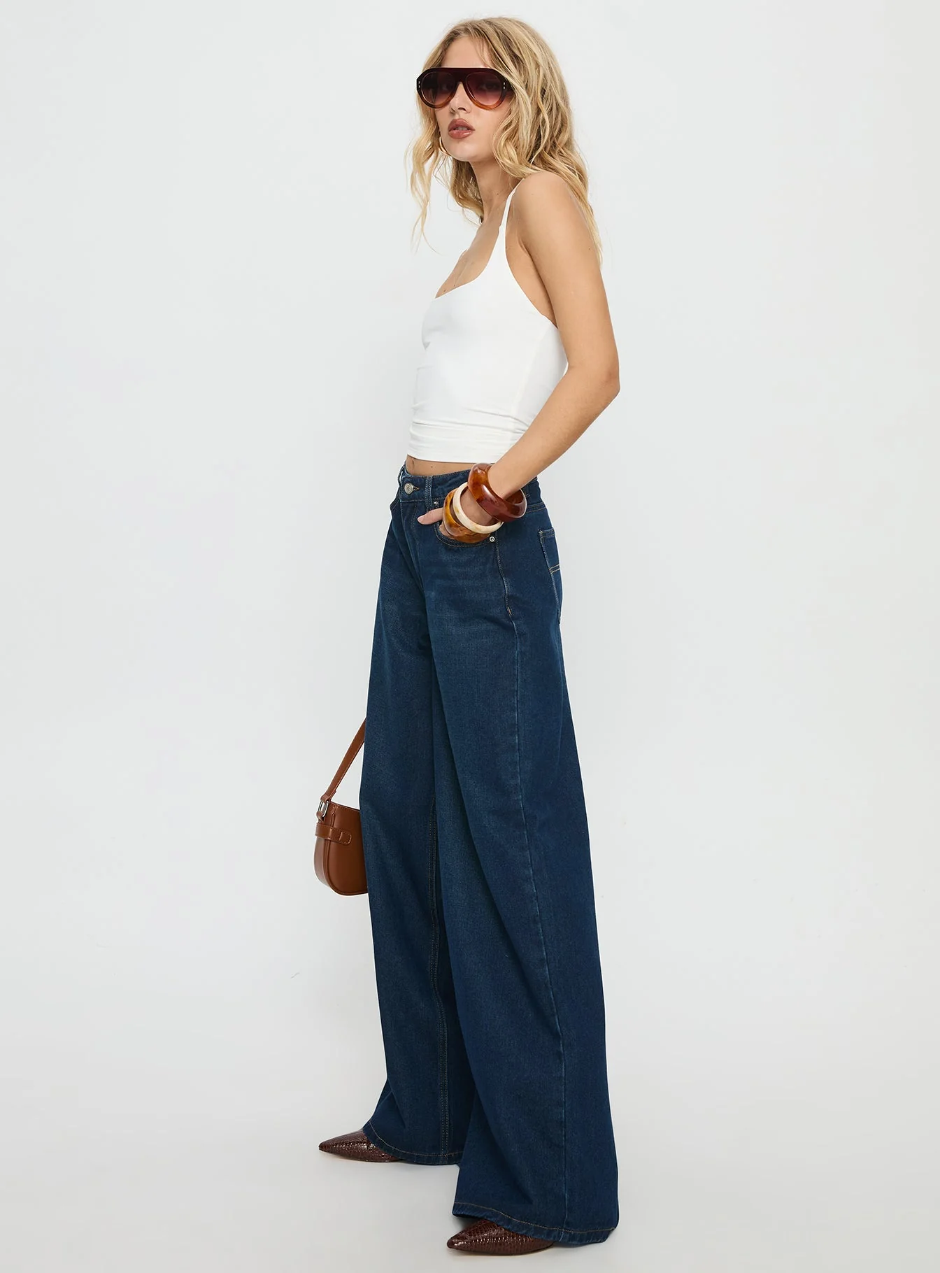 Naylor Mid Rise Wide Leg Jeans Mid Blue Denim - Image 5