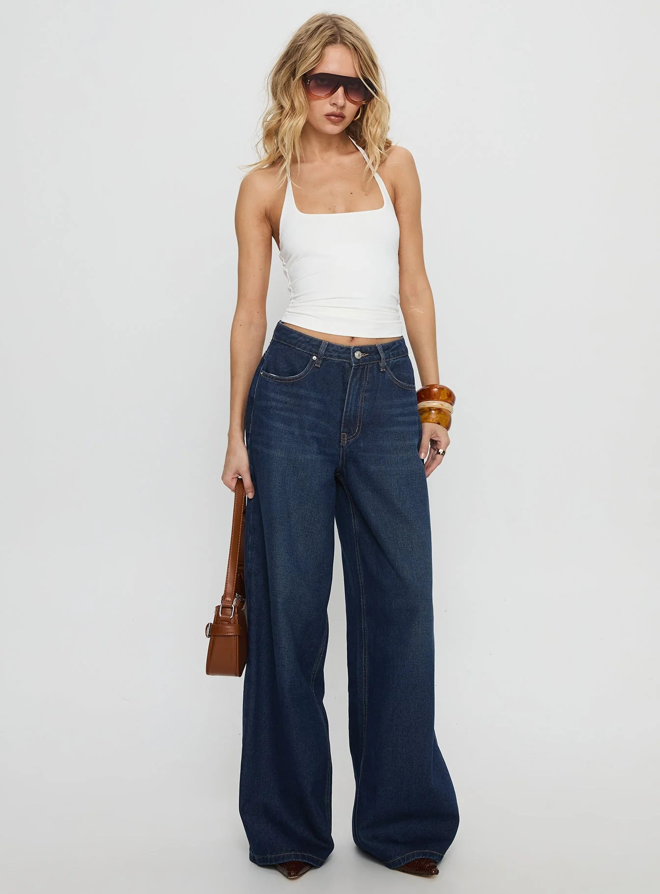 Naylor Mid Rise Wide Leg Jeans Mid Blue Denim Petite - Image 4