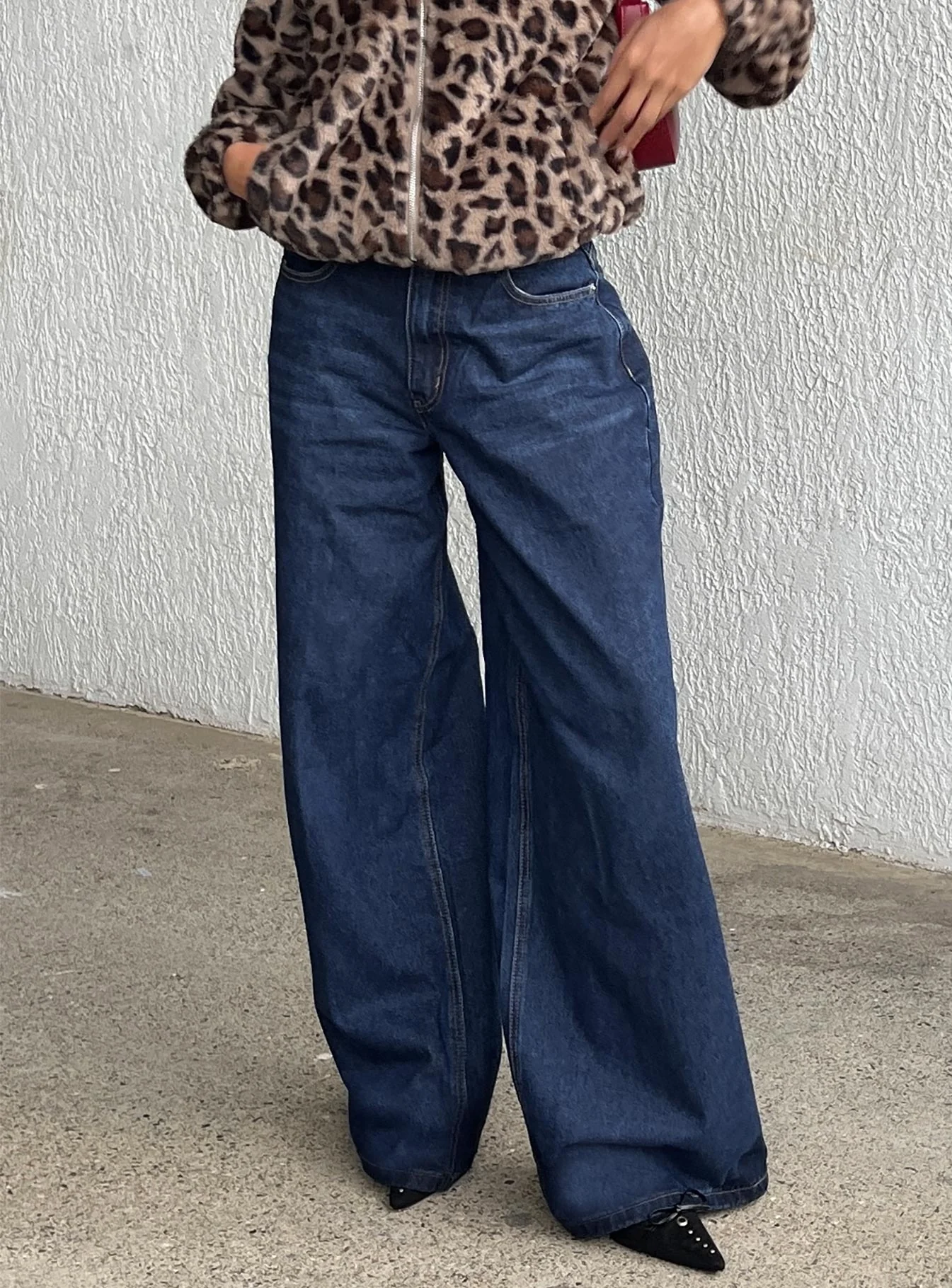 Naylor Mid Rise Wide Leg Jeans Mid Blue Denim Tall - Image 10