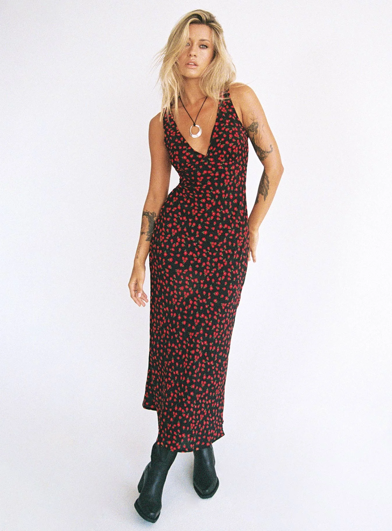 Nellie Maxi Dress Black/Red Floral - Image 8