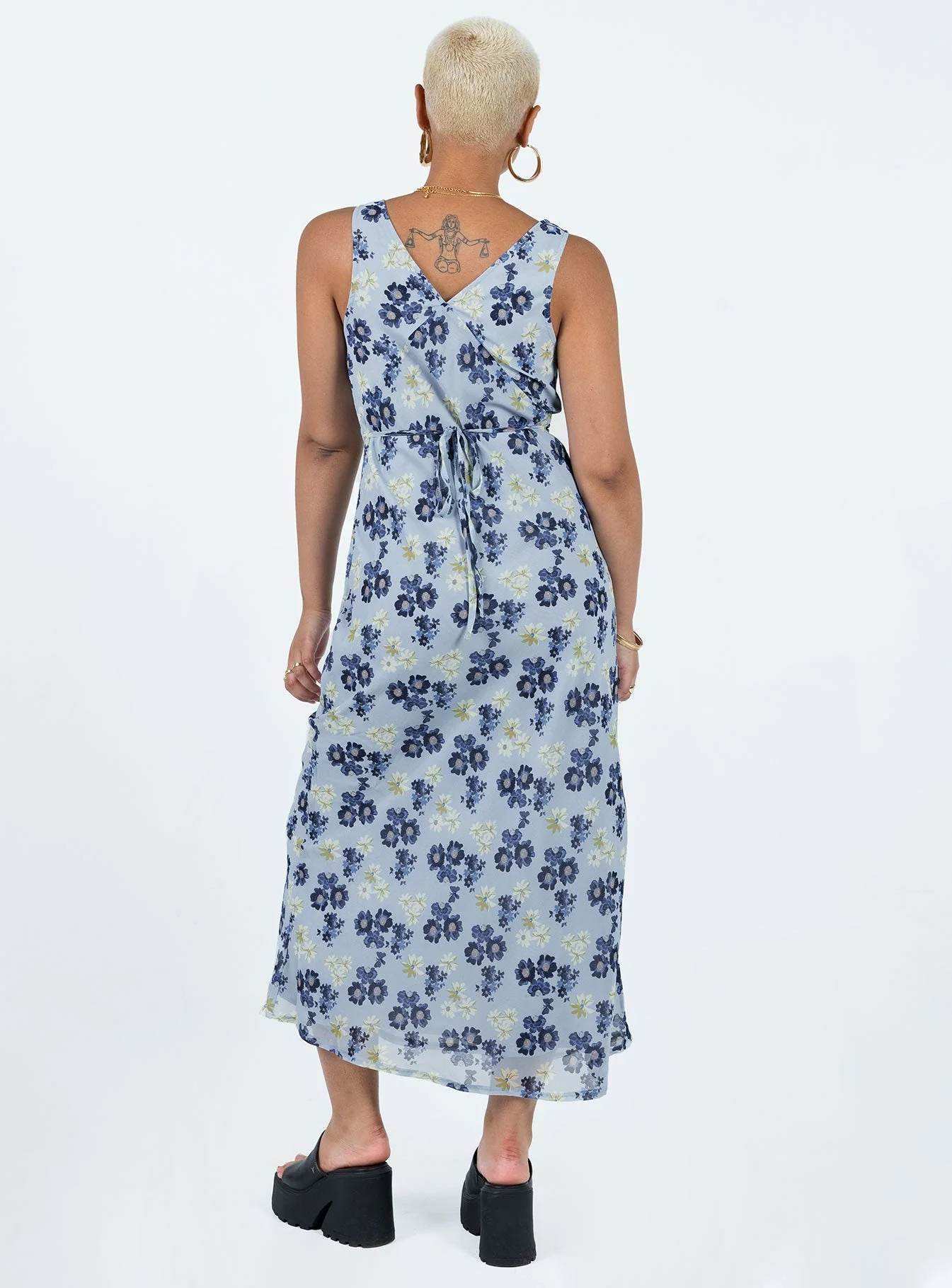 Nellie Maxi Dress Blue Floral - Image 5
