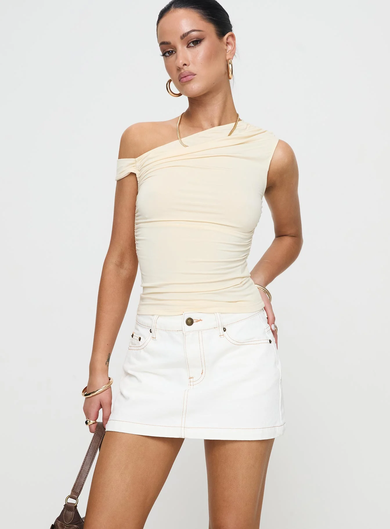 Nicolina Low Rise Denim Mini Skirt Ecru - Image 3