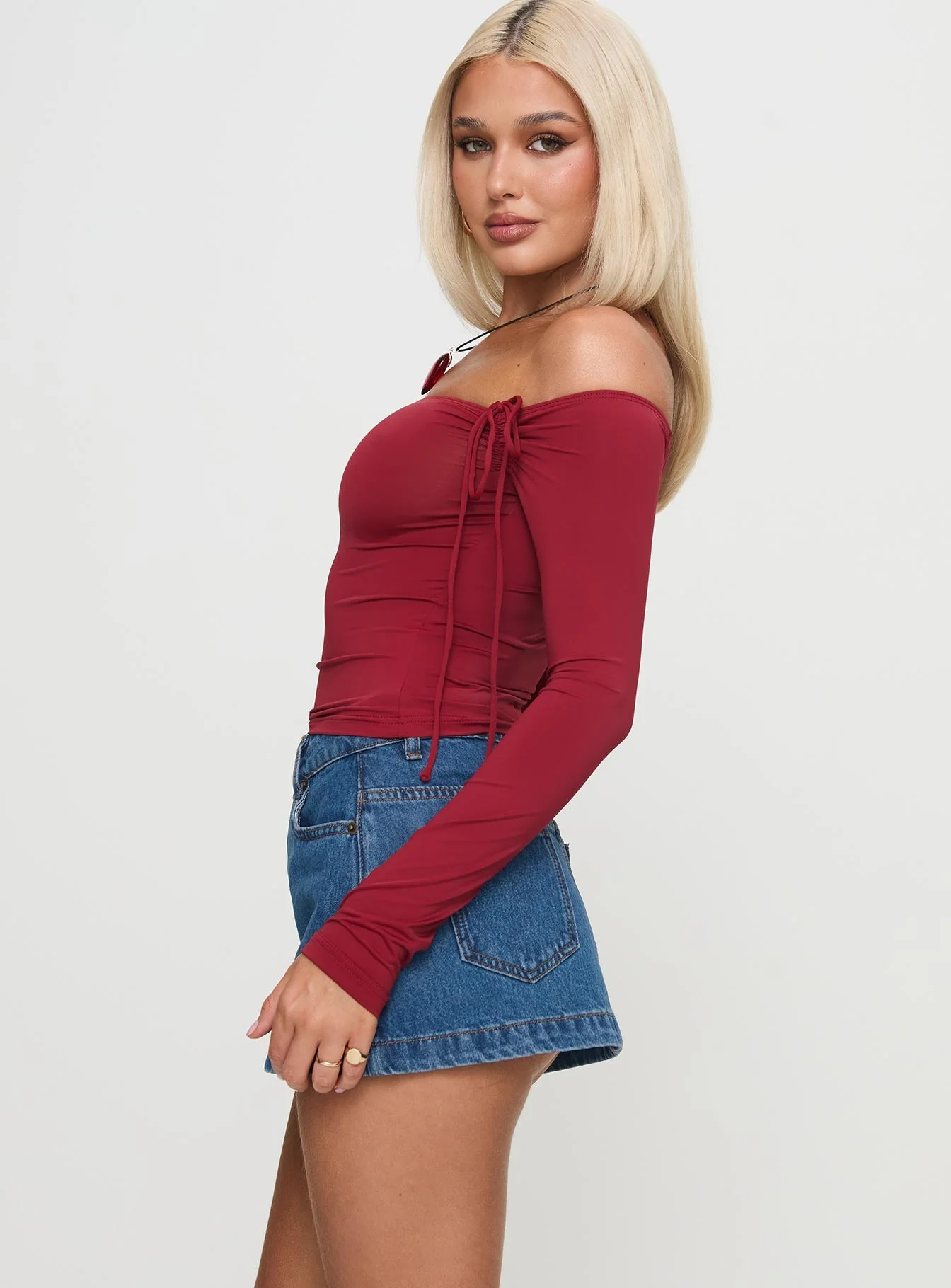 Nicolina Low Rise Denim Mini Skirt Light Wash - Image 3
