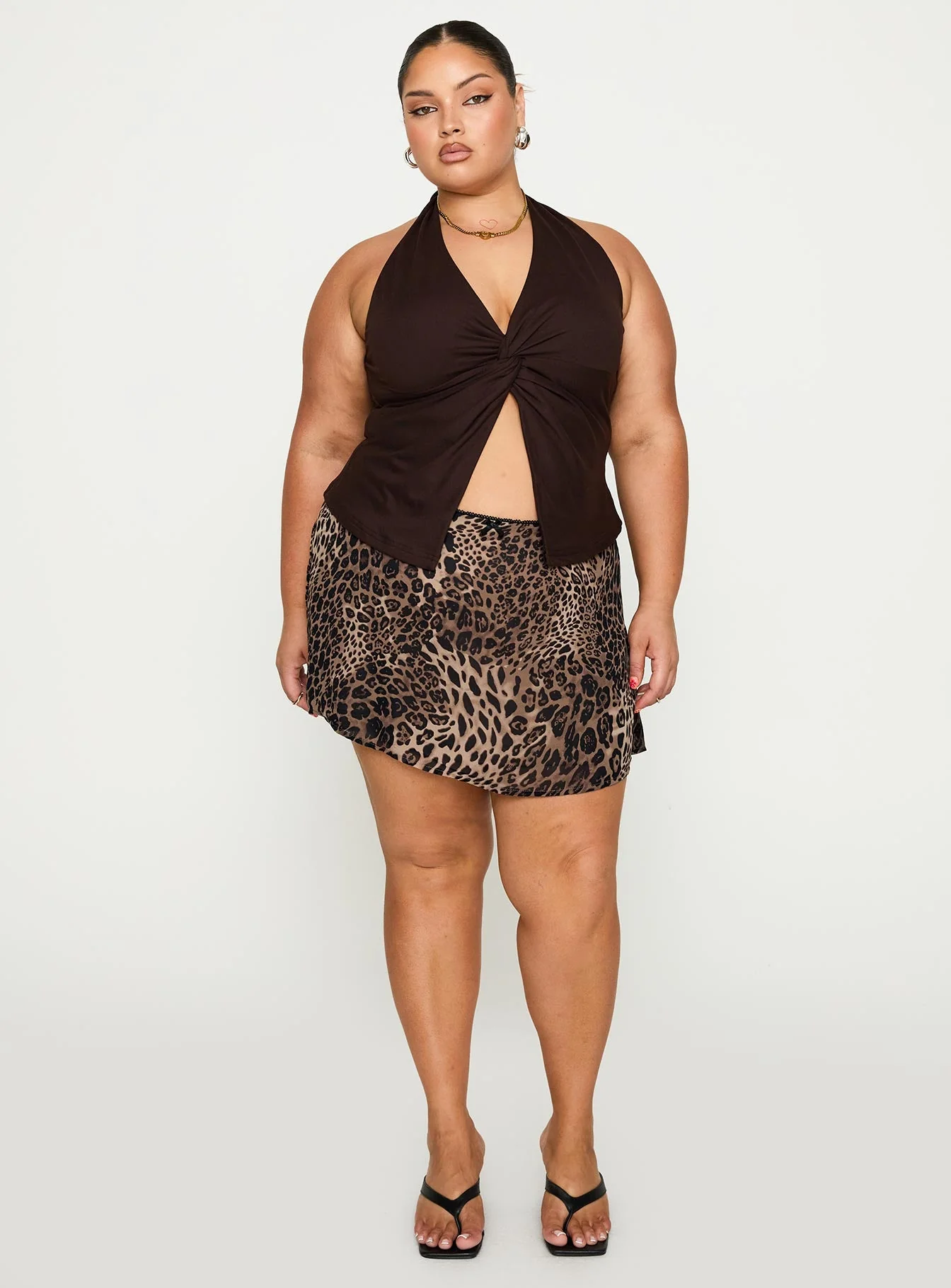 No Hard Feelings Twist Top Brown Curve - Image 3