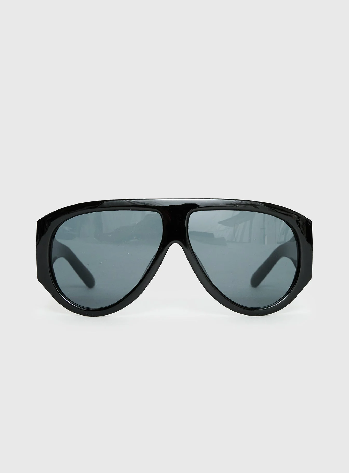Nobody But You Oversized Sunglasses Black - Image 2