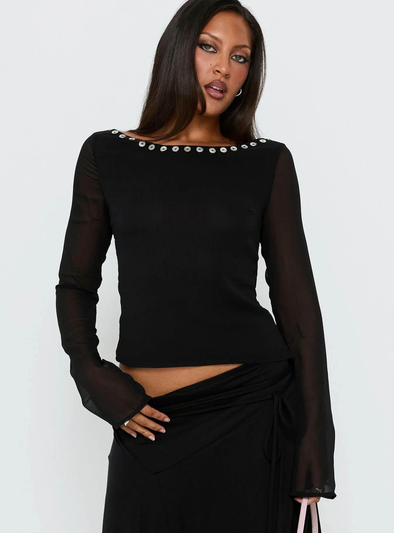 Novare Chiffon Long Sleeve Button Detail Top Black - Image 2