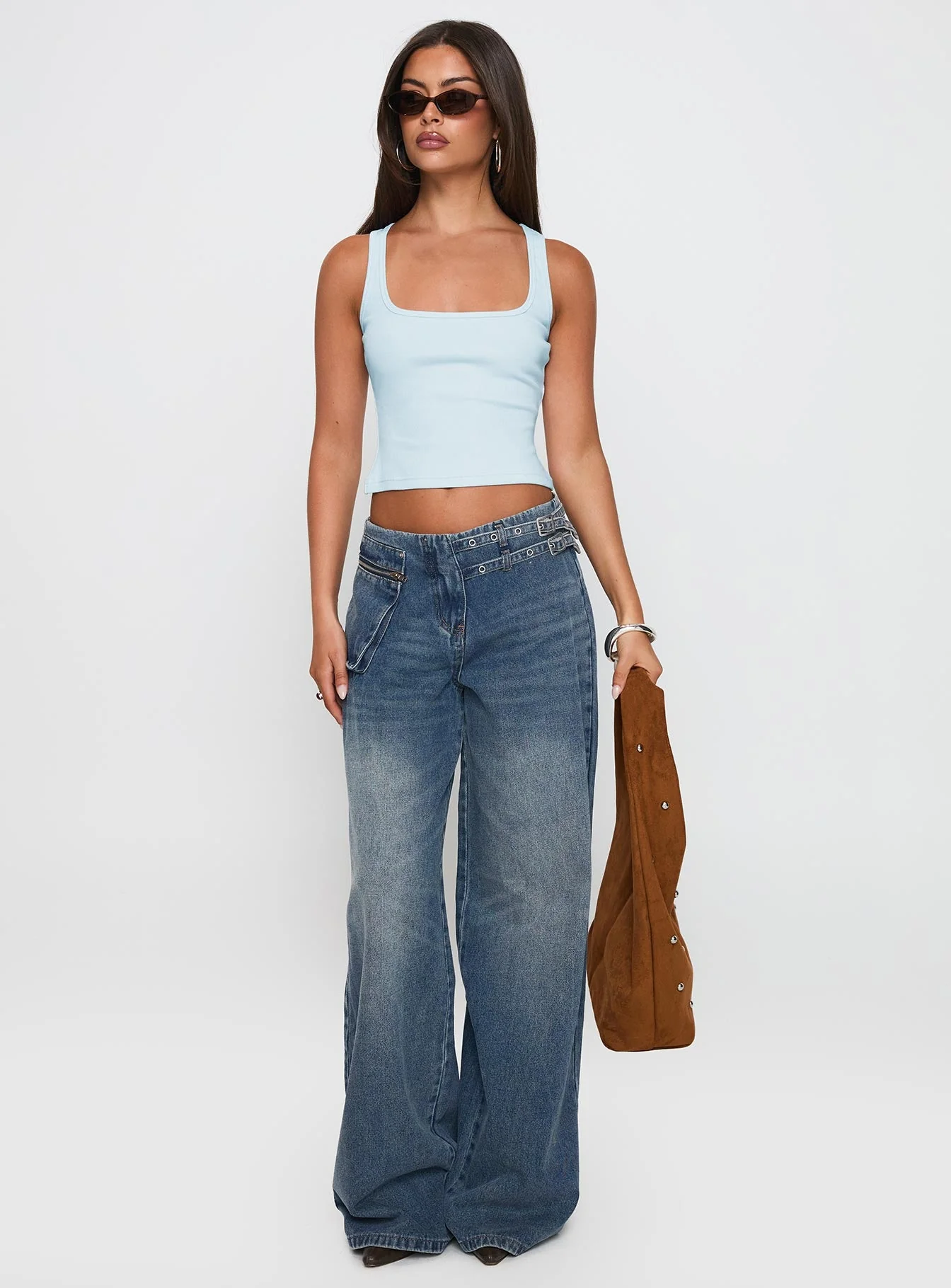Paltrow Mid Rise Wide Leg Cargo Jeans Mid Blue Wash - Image 3