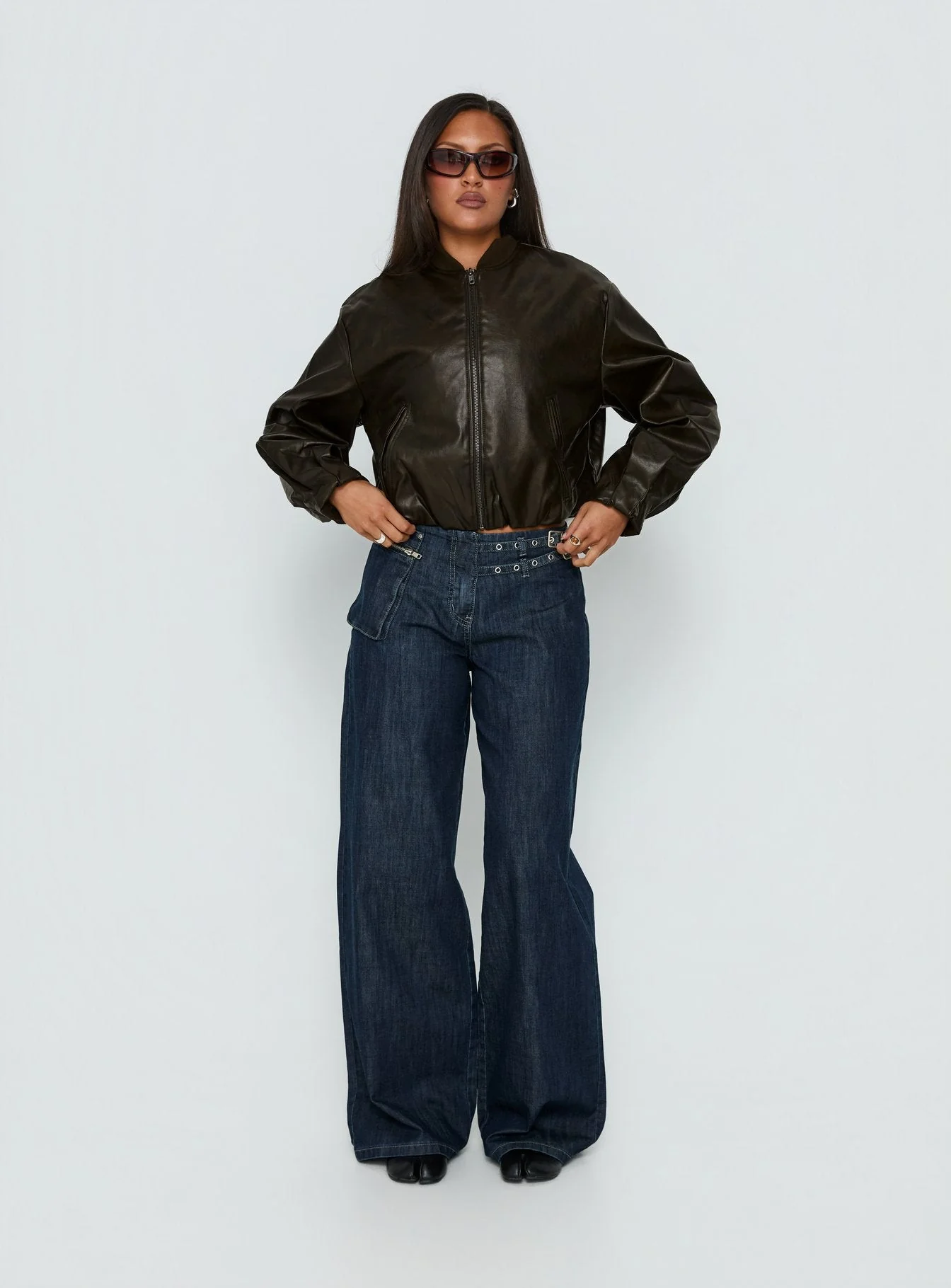 Paltrow Mid Rise Wide Leg Cargo Jeans Dark Blue Wash - Image 3